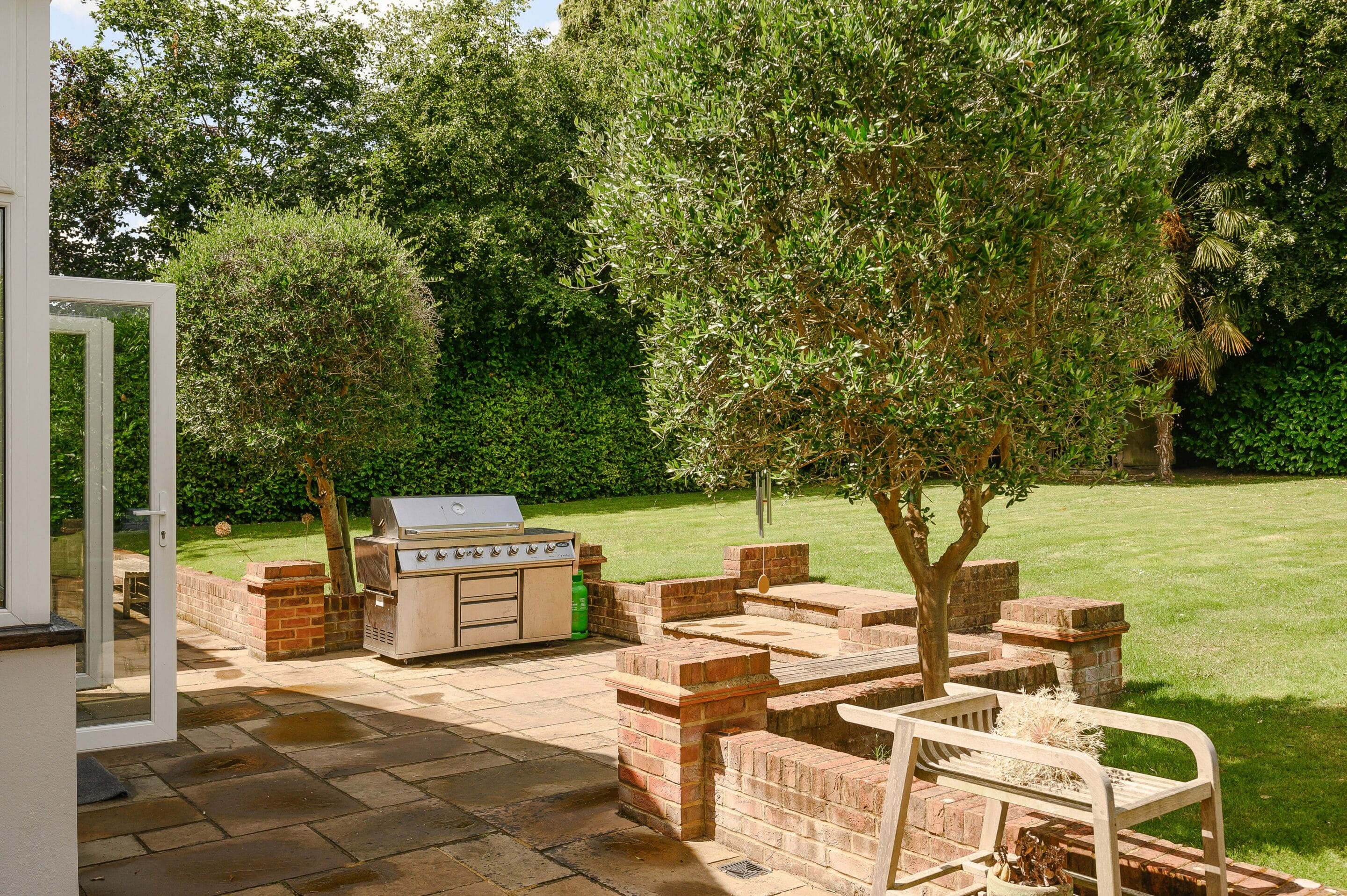 5 Bedroom Detached House, Oxshott