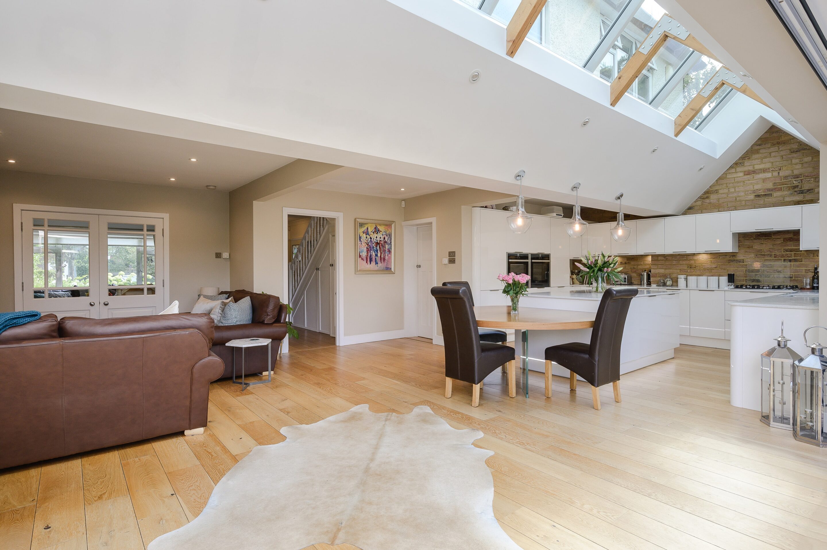 5/6 Bedrooms, Ember Farm Avenue, East Molesey