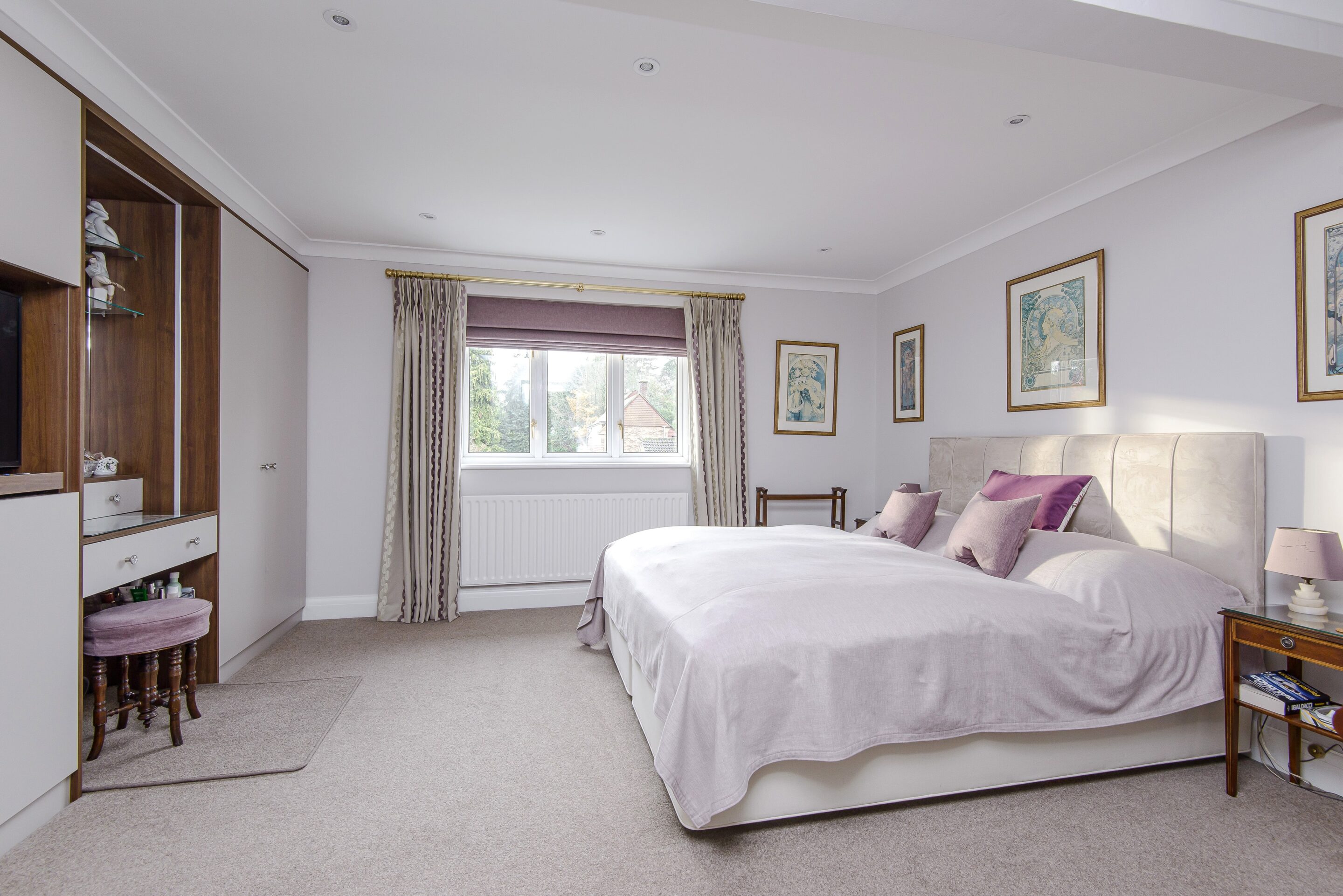 4 Bedrooms, Crossfield Place, Weybridge
