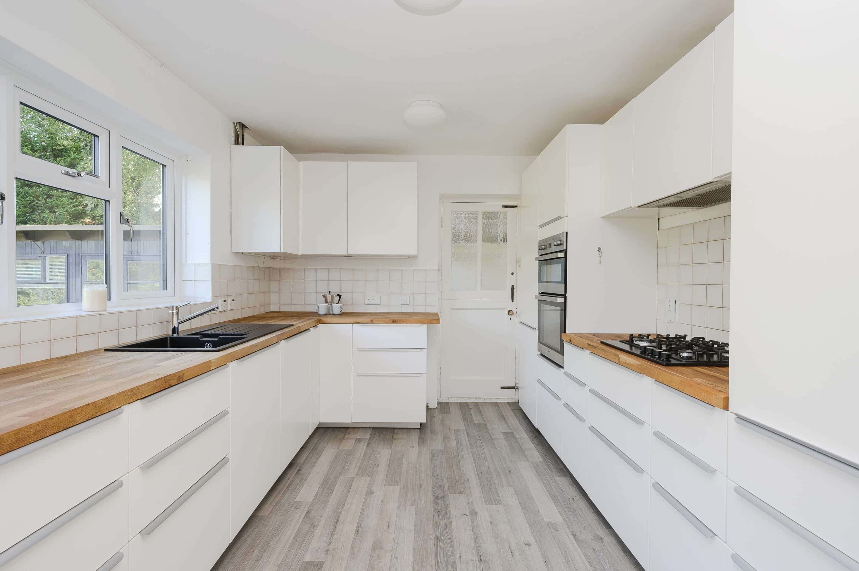 4 Bedrooms, Silverdale Avenue, Oxshott