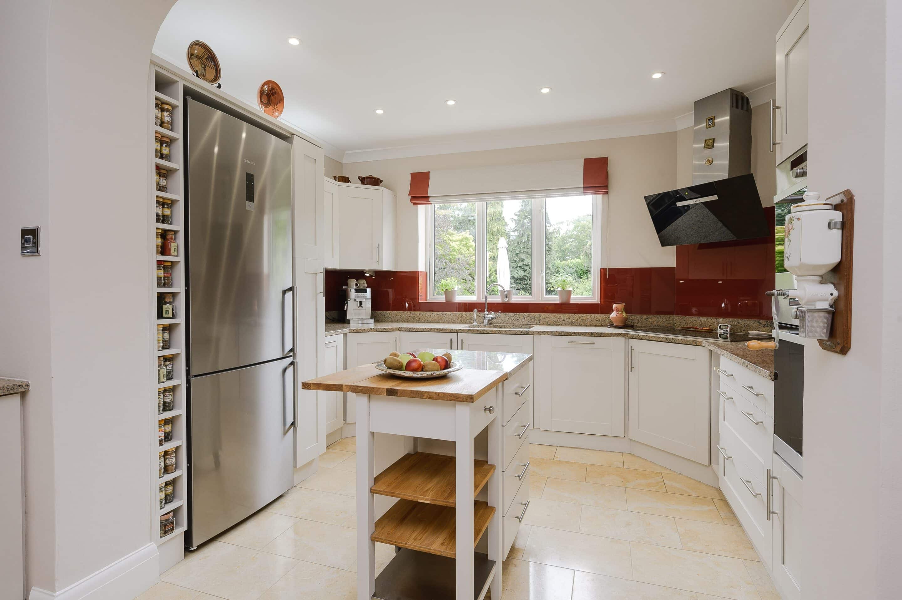 4 Bedrooms, Crossfield Place, Weybridge