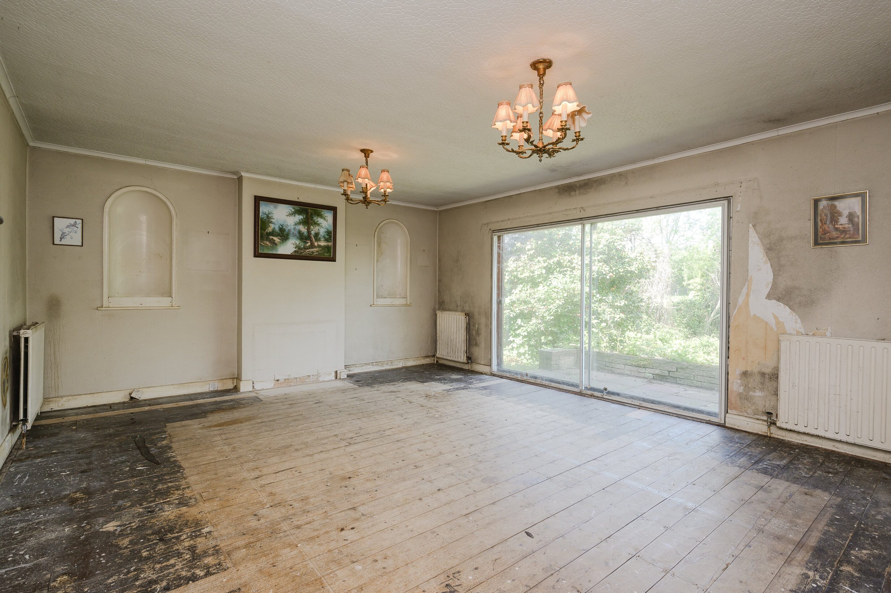 3 Bedrooms, Ember Farm Way, East Molesey