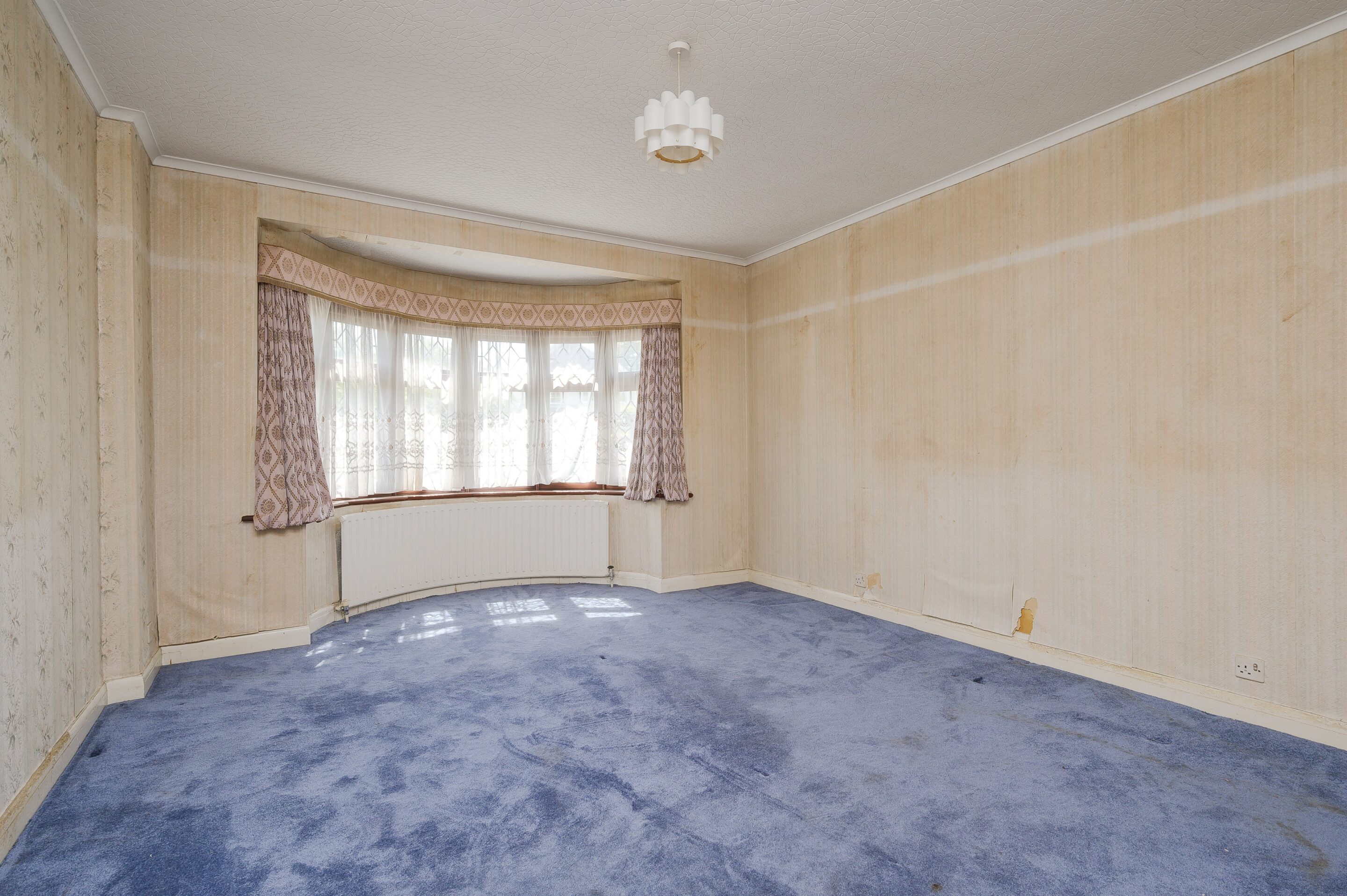 3 Bedrooms, Ember Farm Way, East Molesey