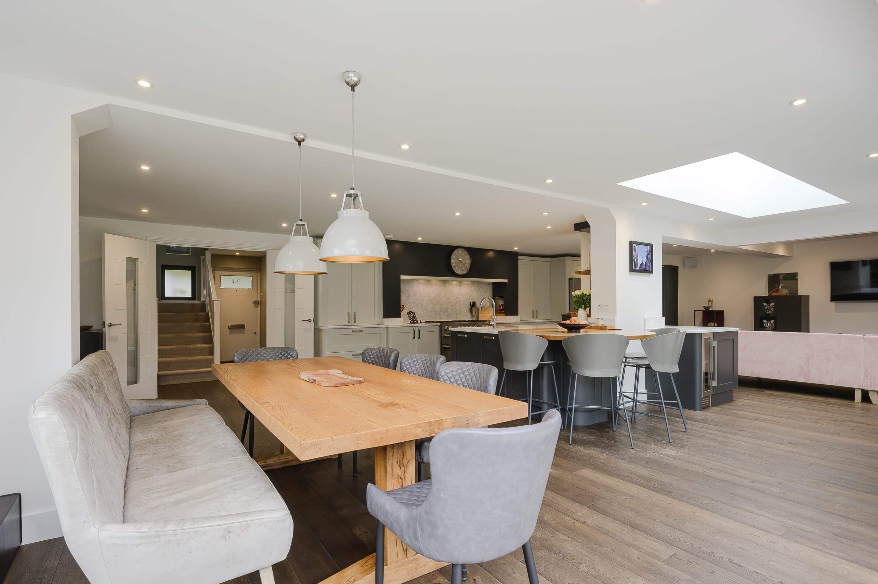 4 Bedrooms, Burleigh Park, Cobham