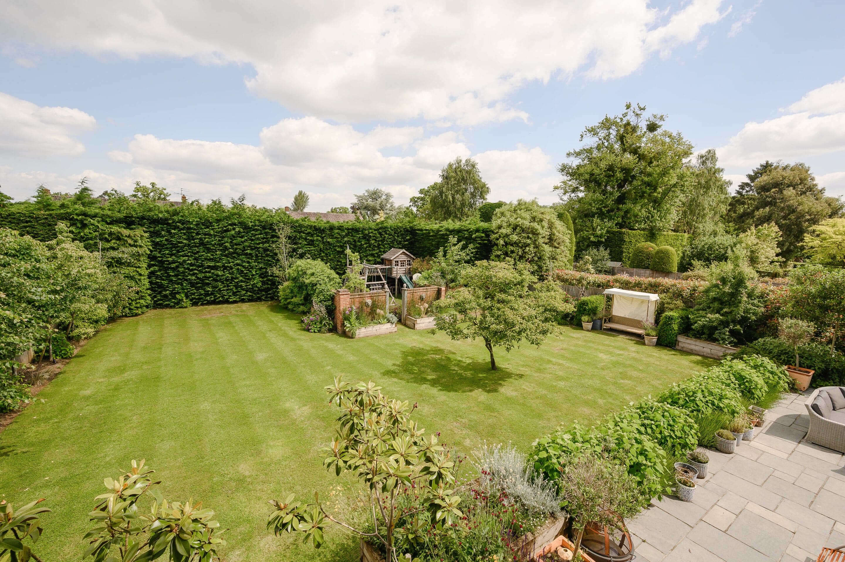 4 Bedrooms, Detached House, Oak Grange Road, West Clandon