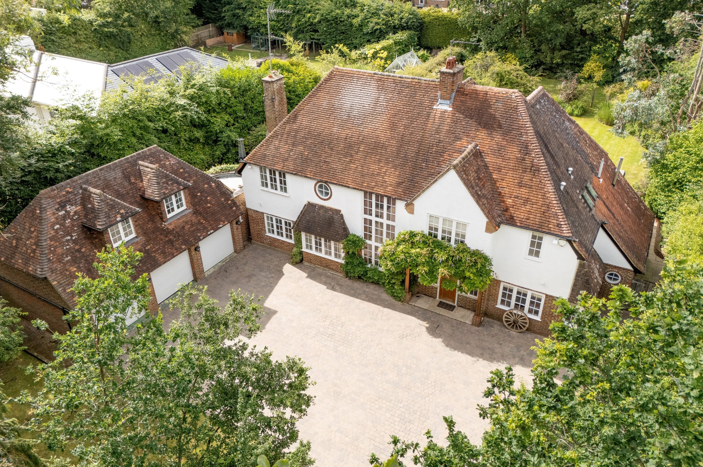 6 Bedrooms, Fairoak Lane, Oxshott