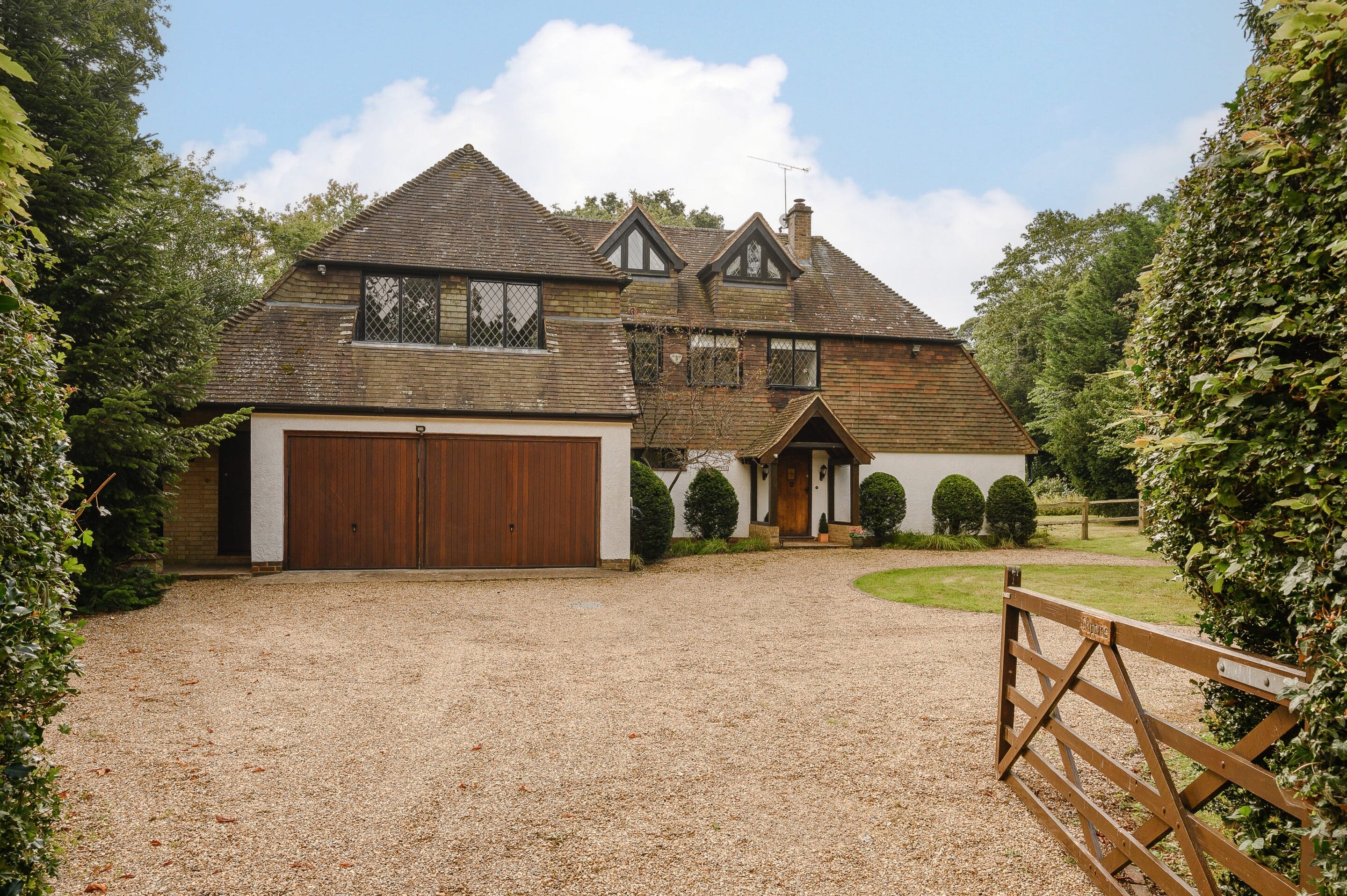 Detached House, 5 Bedrooms, Oak Grange Road, West Clandon