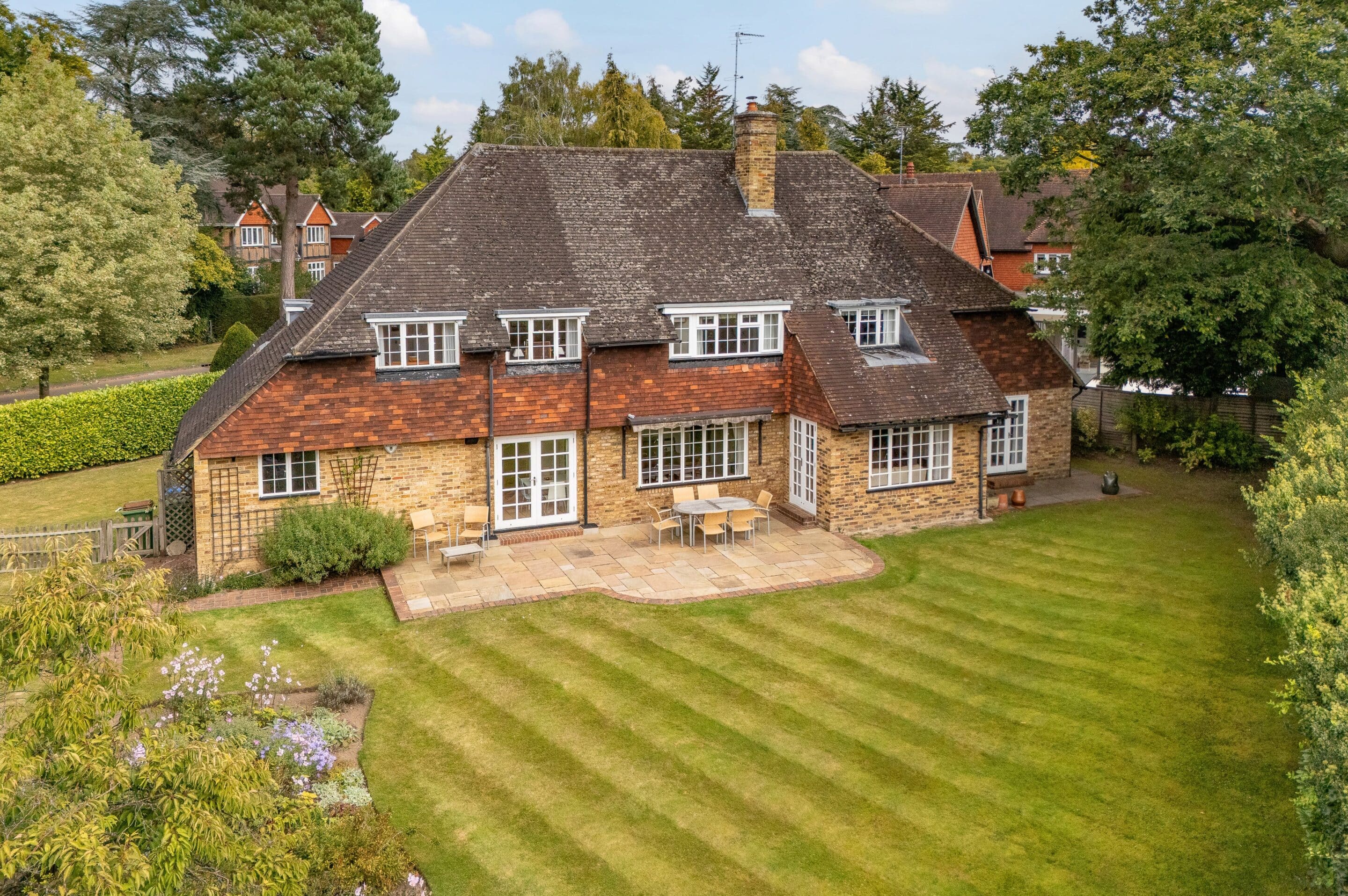 4 Bedrooms, Detached House, Mizen Way, Cobham
