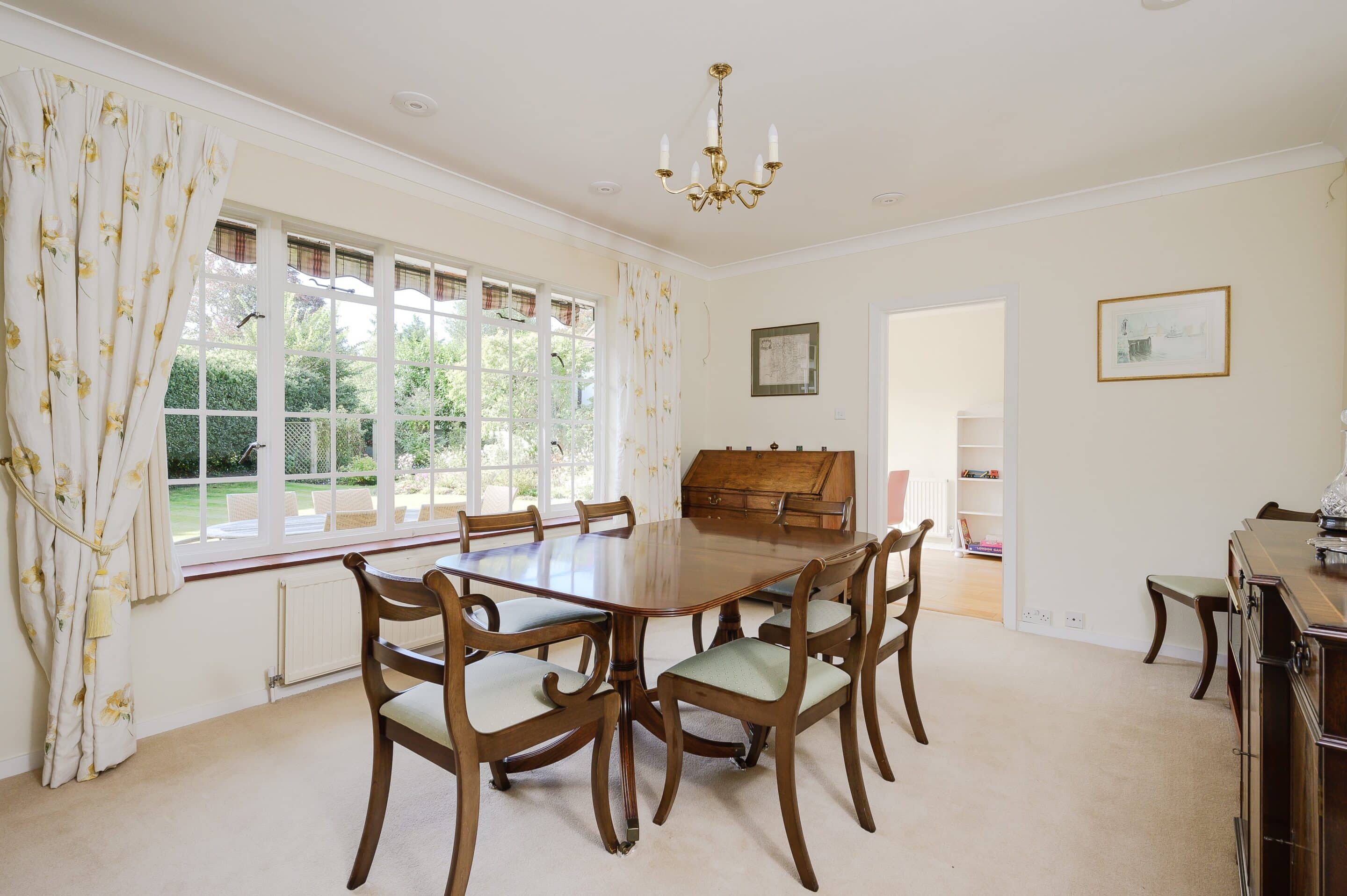 4 Bedrooms, Detached House, Mizen Way, Cobham