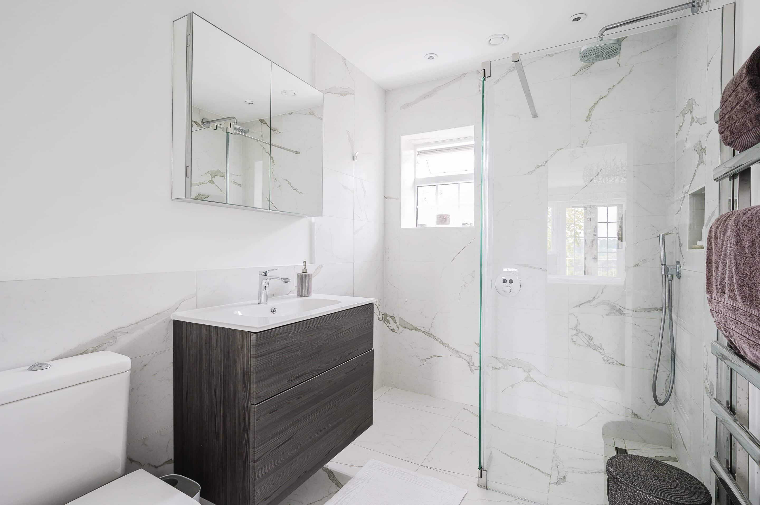 5 Bedrooms, Detached House, St Mary’s Road, Leatherhead