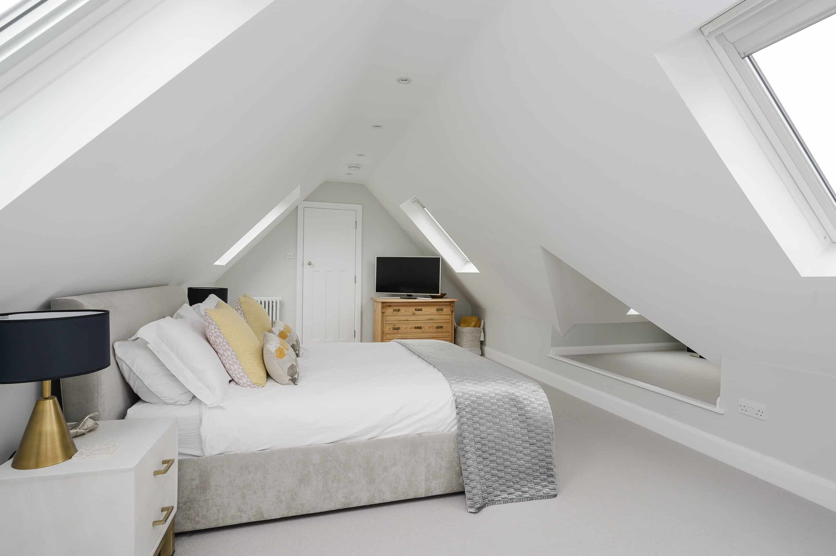 5 Bedrooms, Detached House, St Mary’s Road, Leatherhead