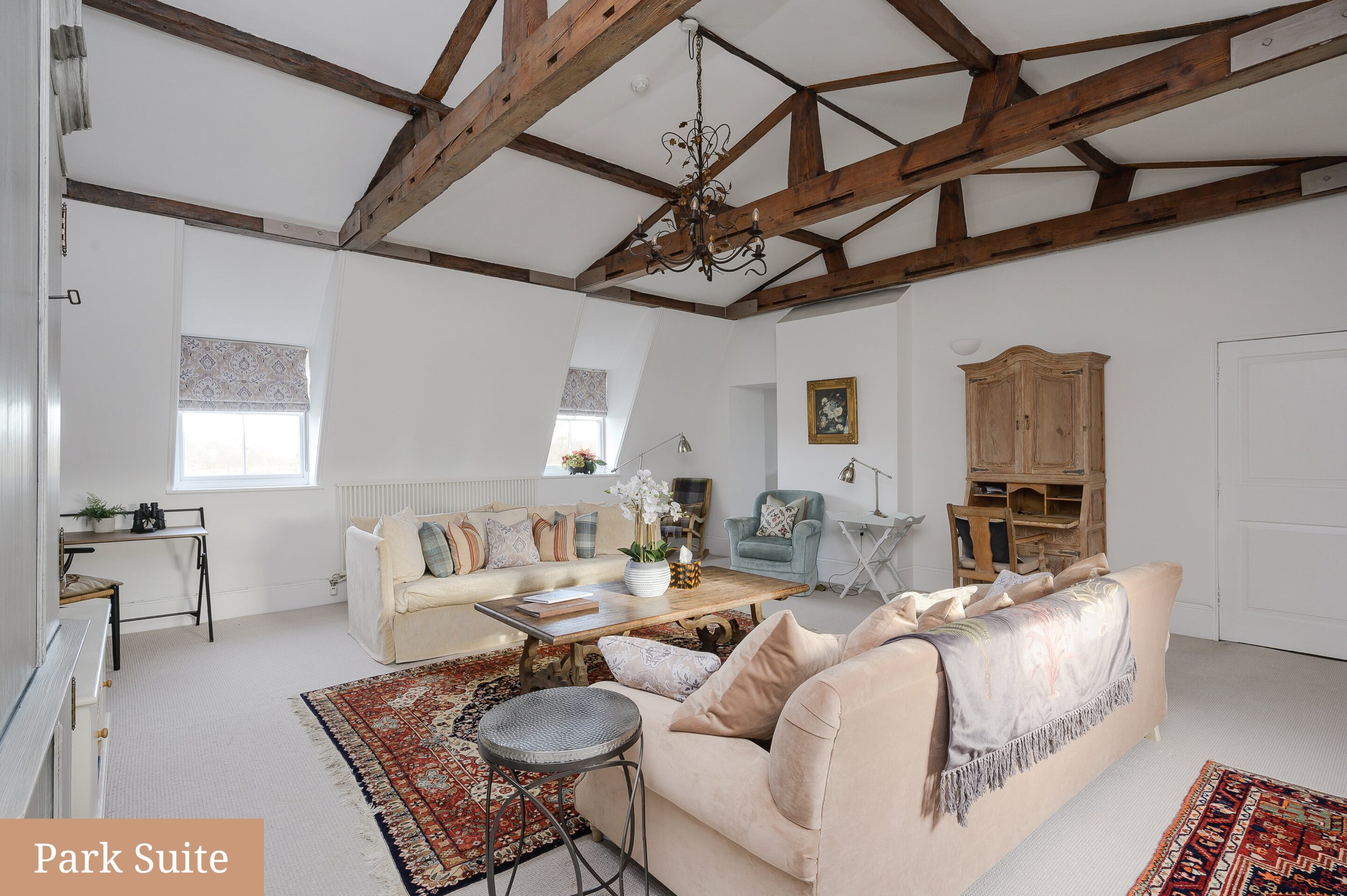 Studio, 1 & 2 Bedroom Luxury Serviced Apartments