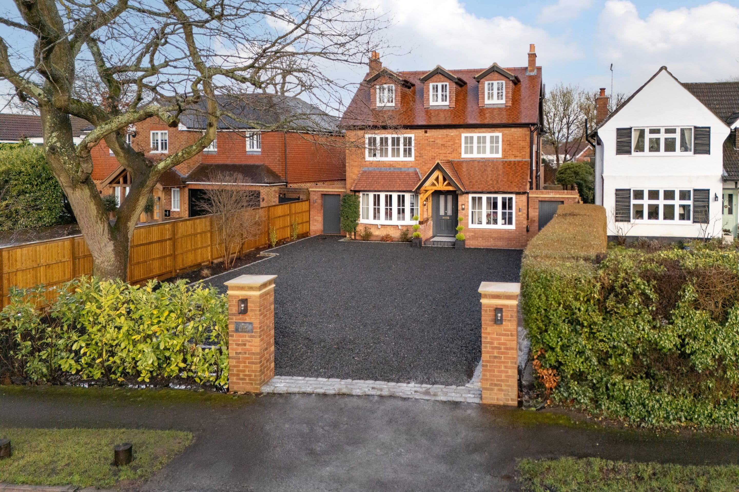 6 Bedrooms, The Glade, Fetcham