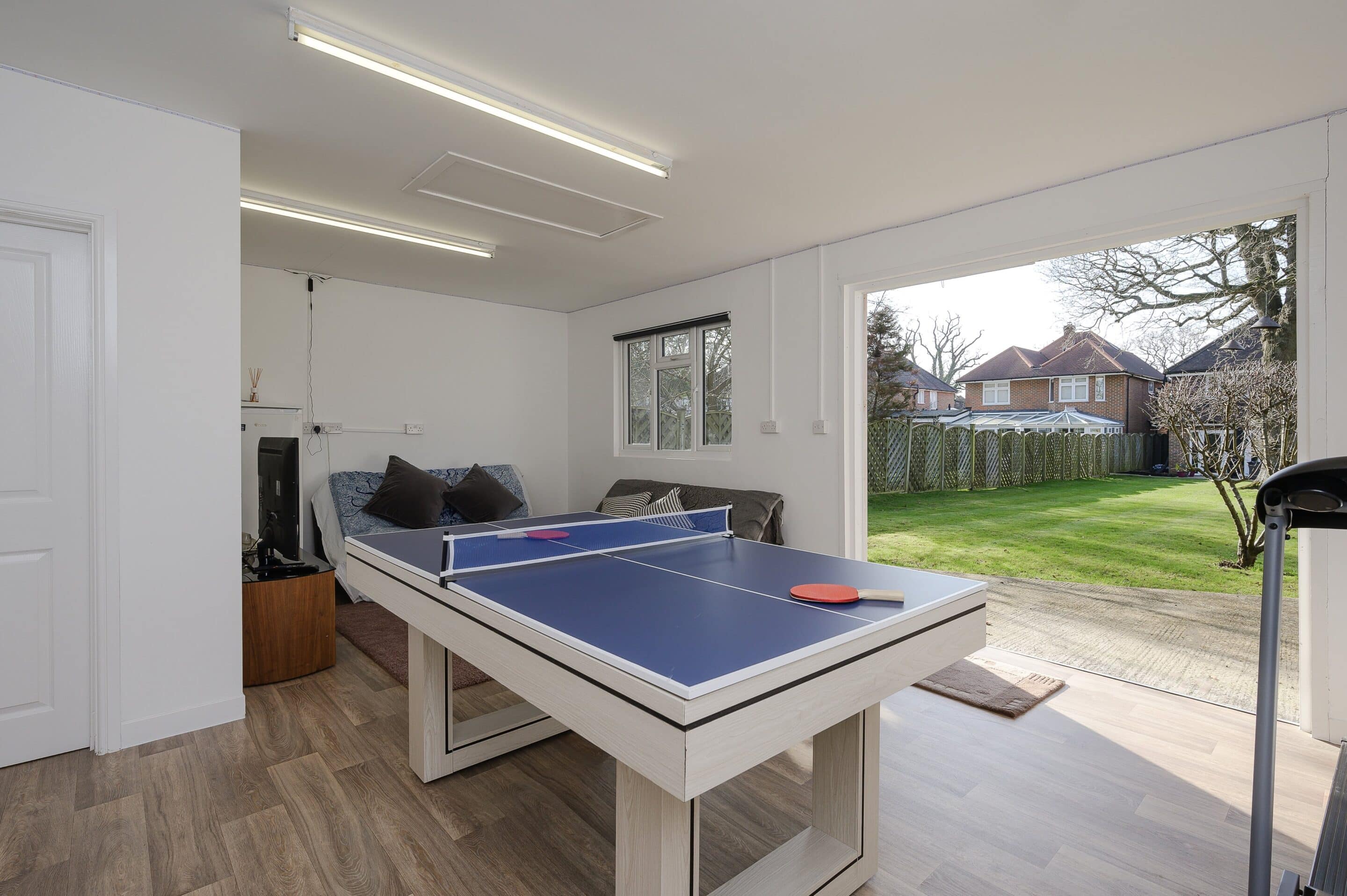 5-6 Bedrooms, Kennel Lane, Fetcham