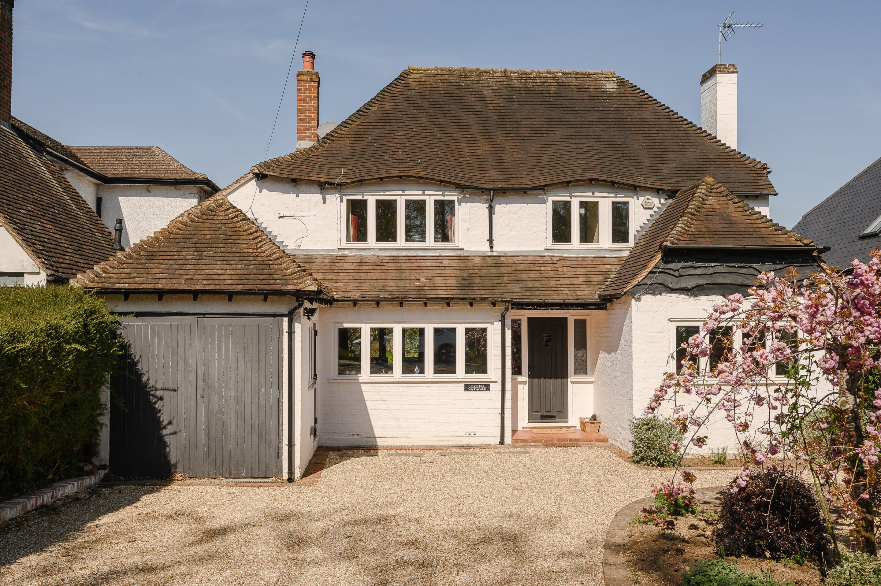4 Bedrooms Detached House, The Ridgeway, Oxshott