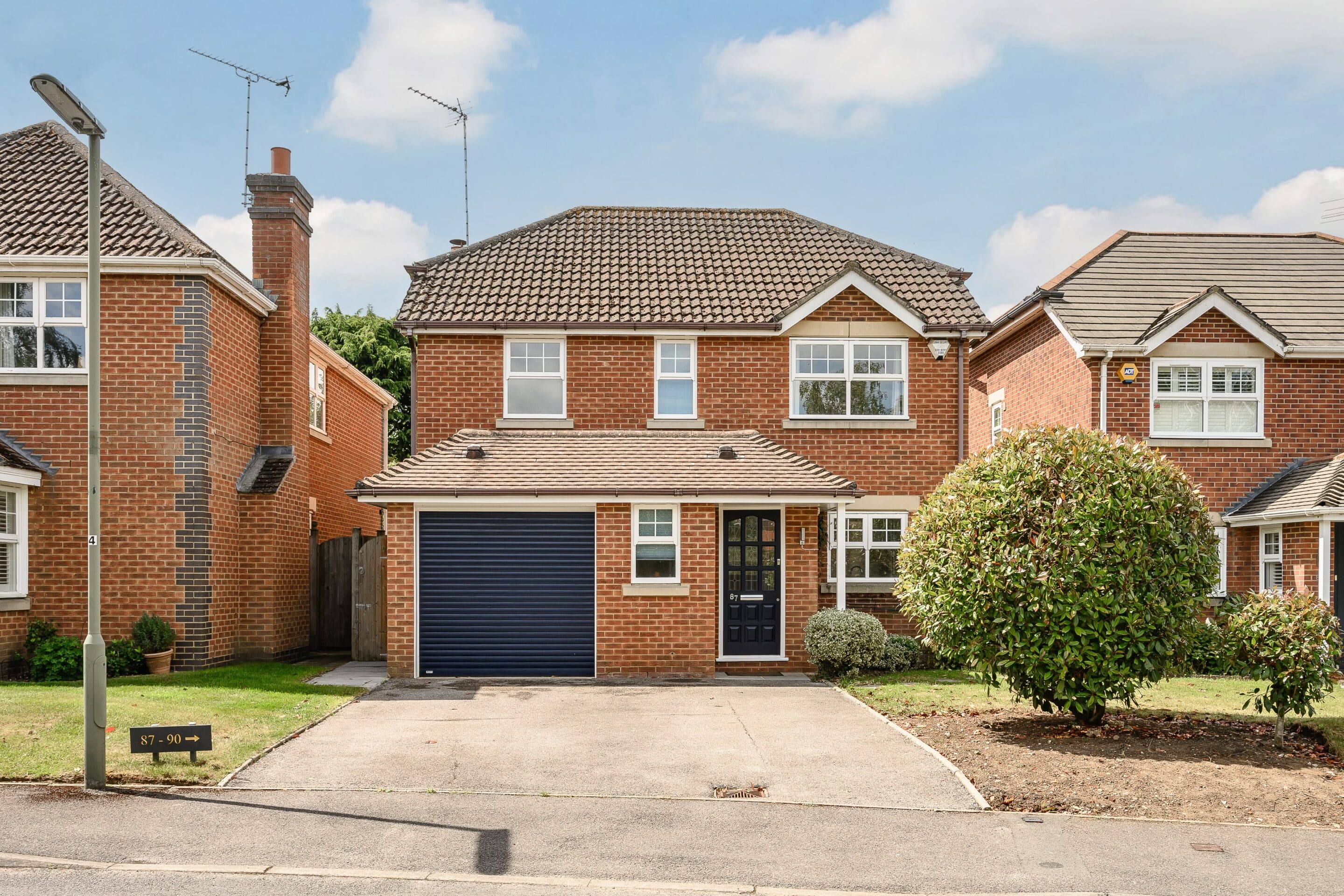 4 Bedrooms, St Andrews Gardens, Cobham