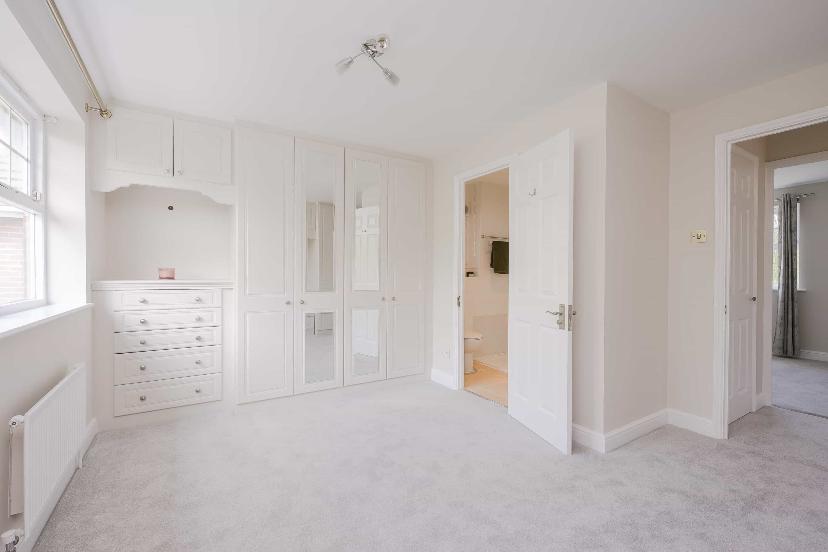 4 Bedrooms, St Andrews Gardens, Cobham