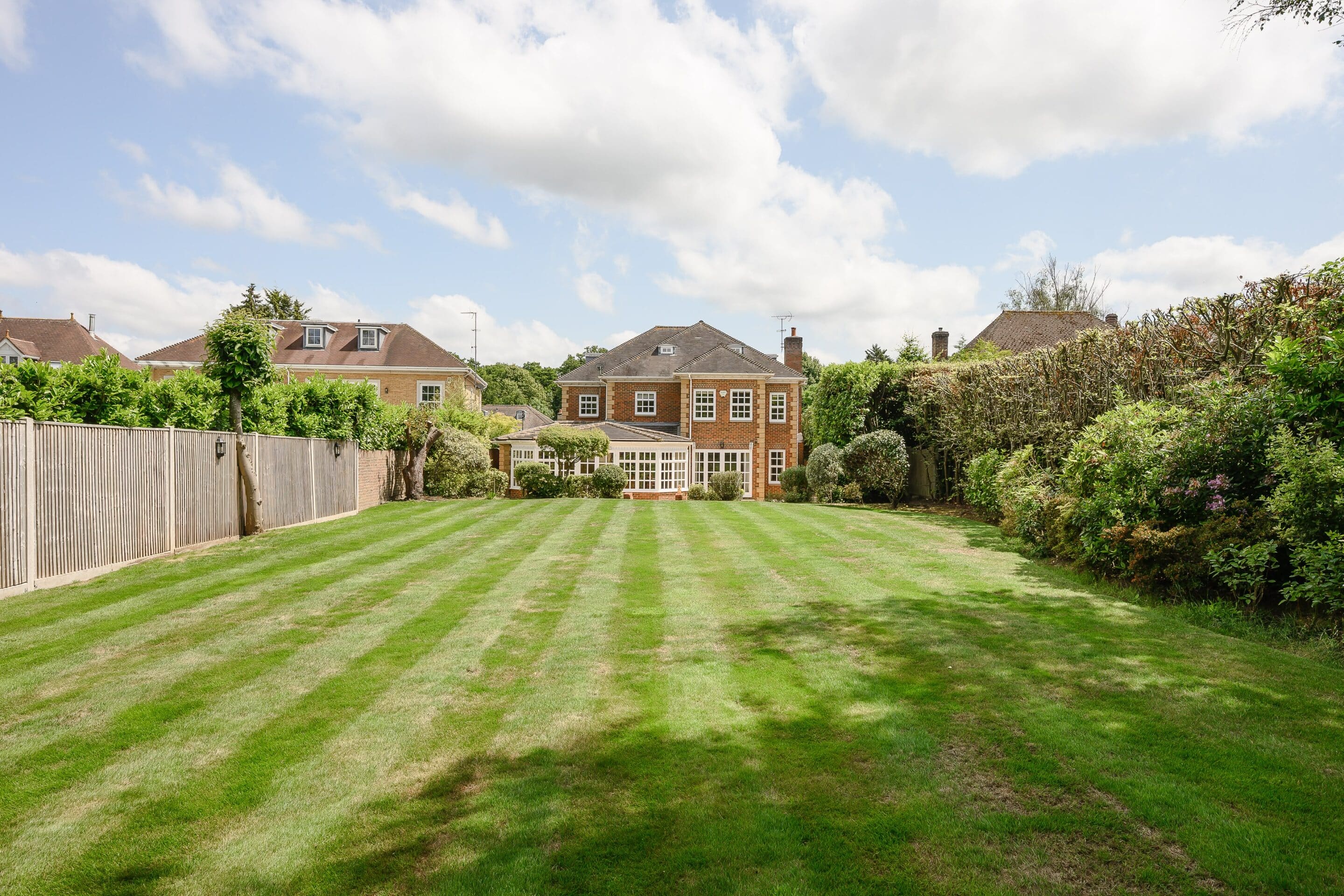 6 Bedrooms, Saisthan, Meadway, Esher, Surrey