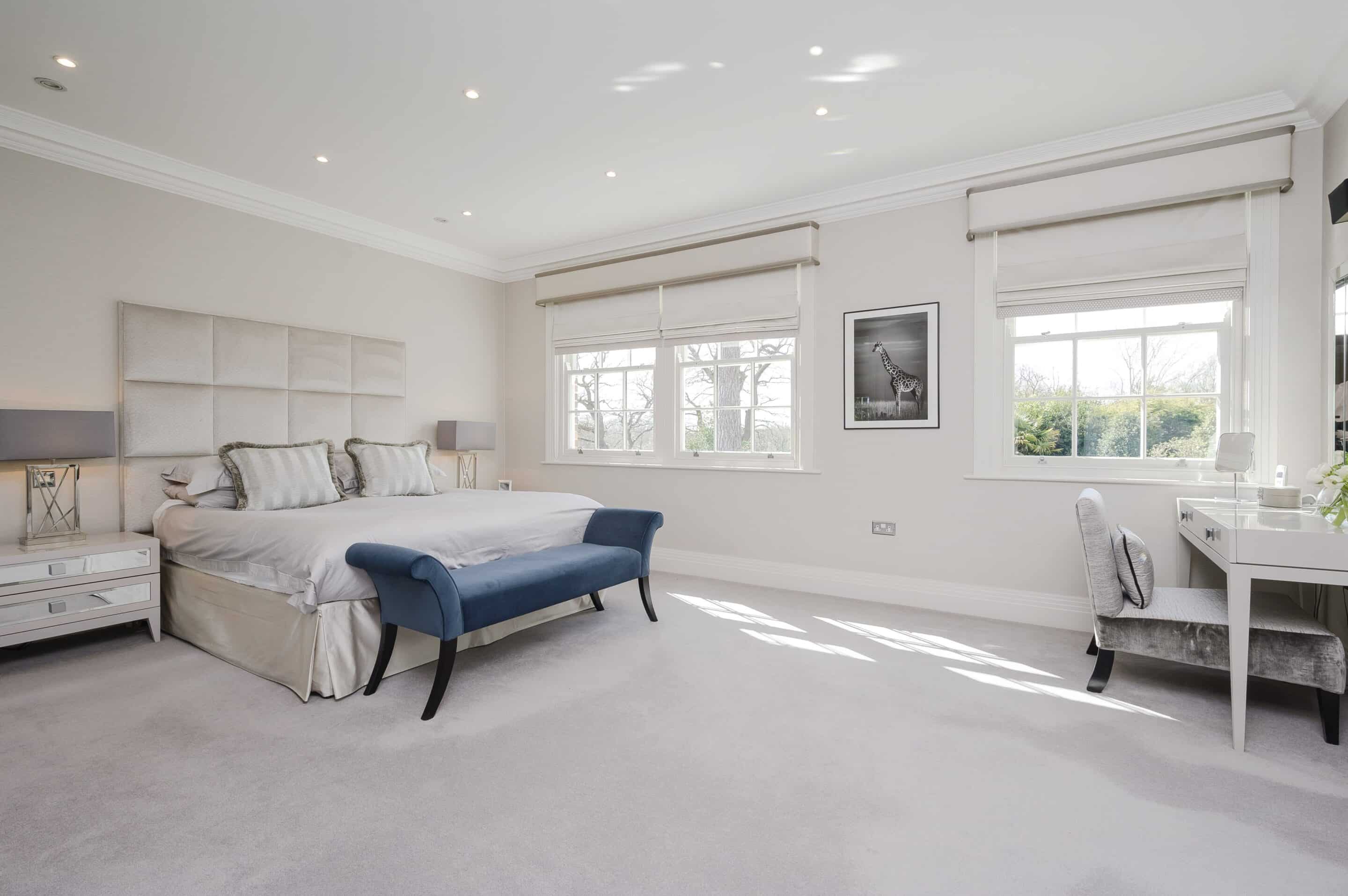 5 Bedrooms, Hill House, Leigh Court, Cobham