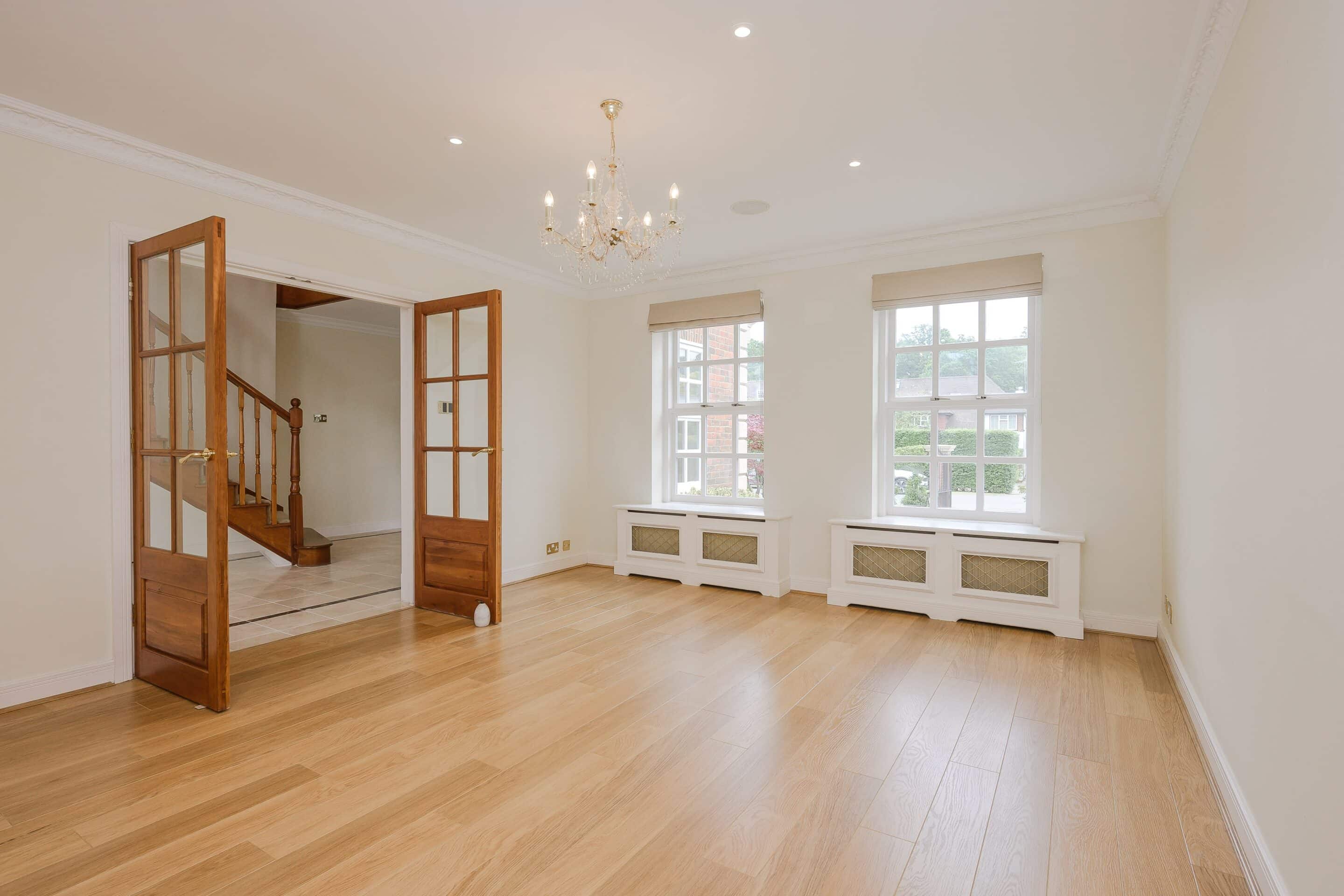 6 Bedrooms, Saisthan, Meadway, Esher, Surrey
