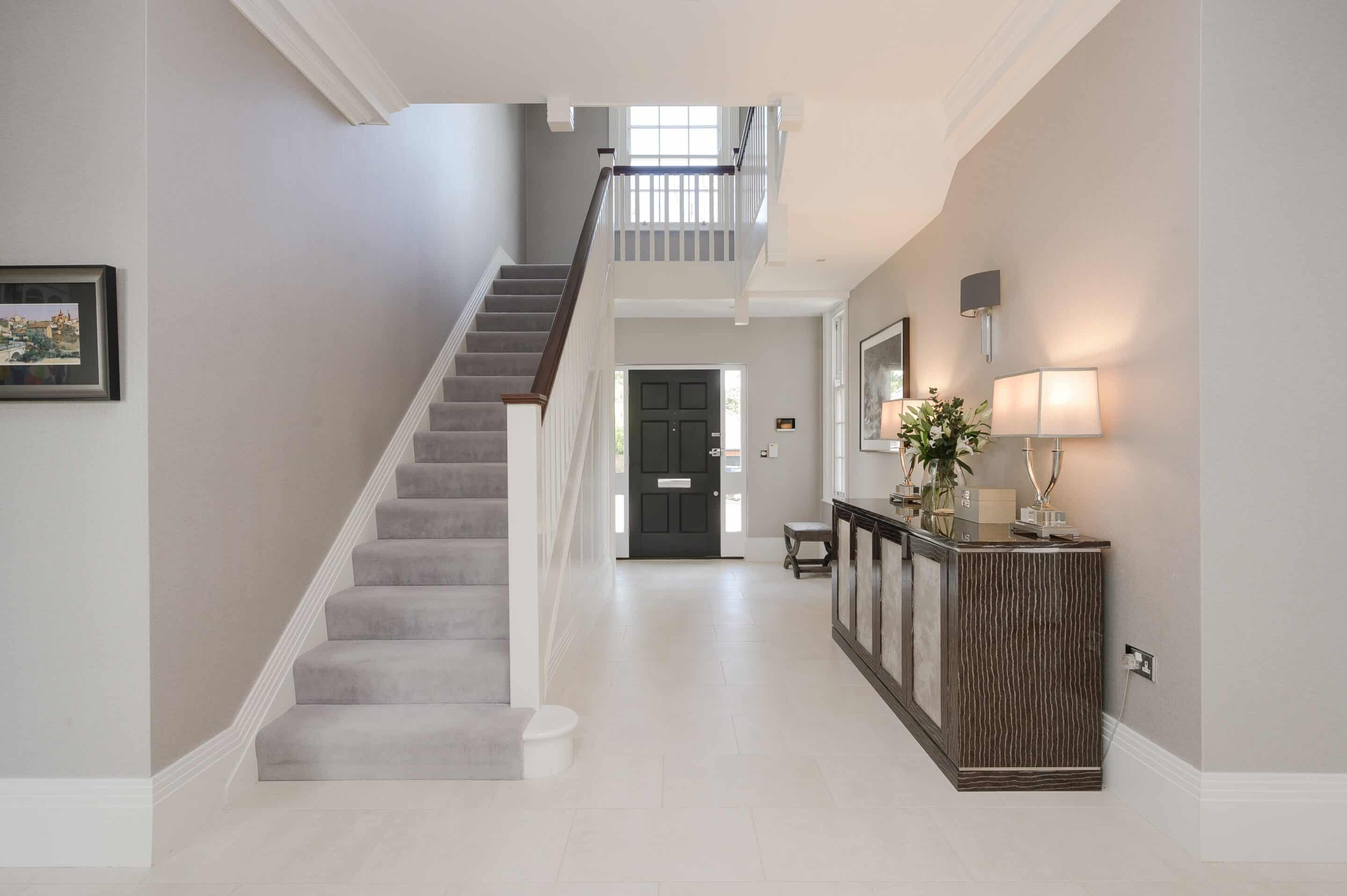 5 Bedrooms, Hill House, Leigh Court, Cobham