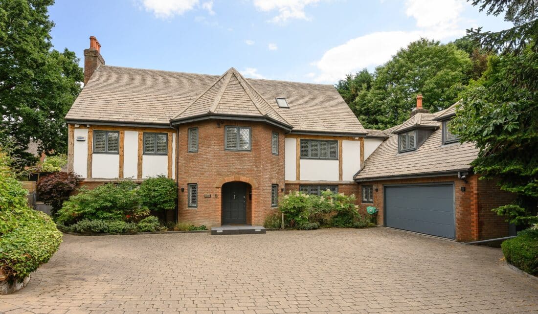 6 Bedrooms, Fairfield Park, Cobham, Surrey