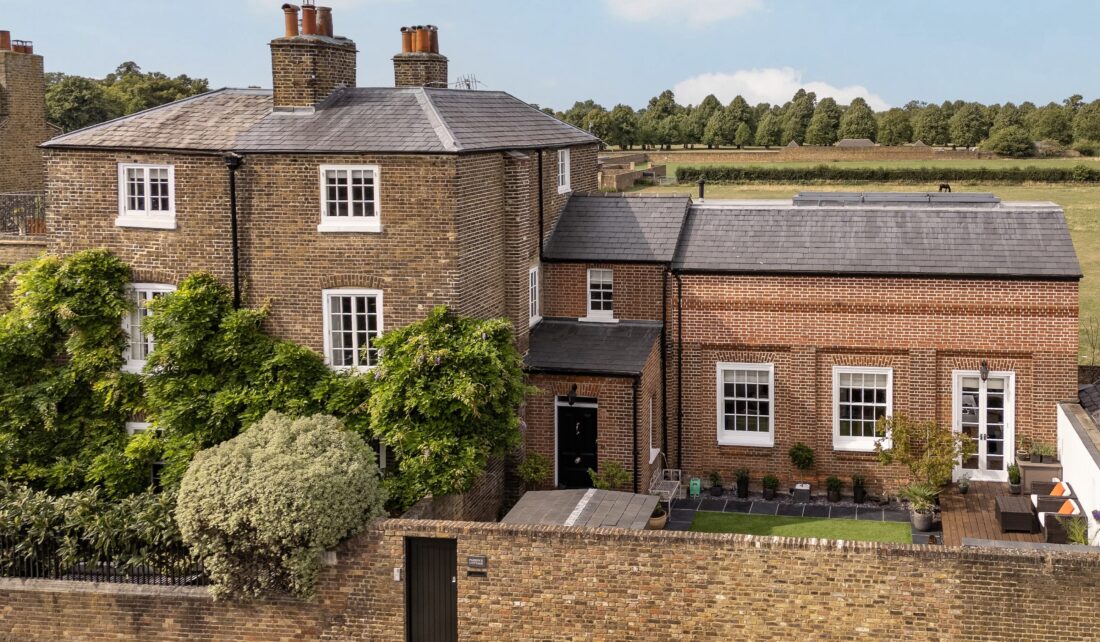 4 Bedrooms, Paddock Cottage, Hampton Court Road, East Molesey