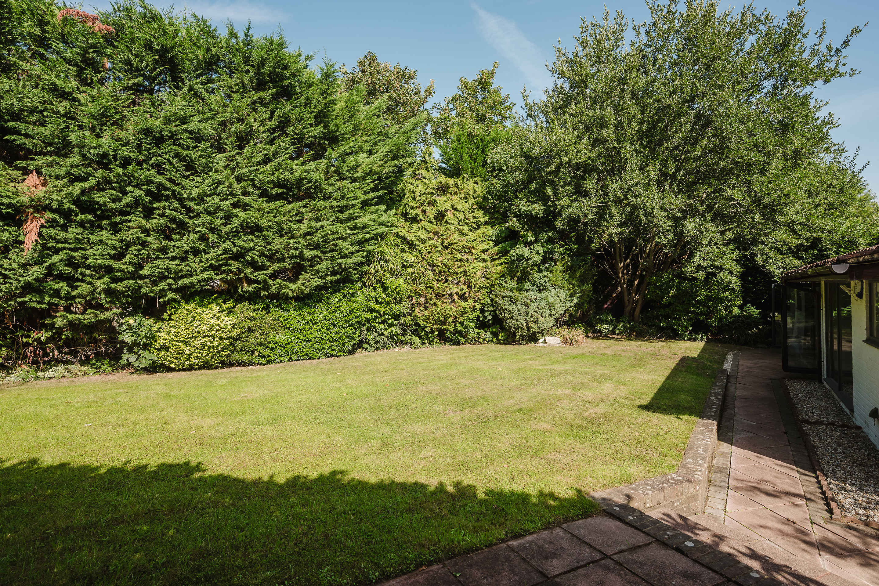 5 Bedrooms, Beechwood Drive, Cobham, Surrey