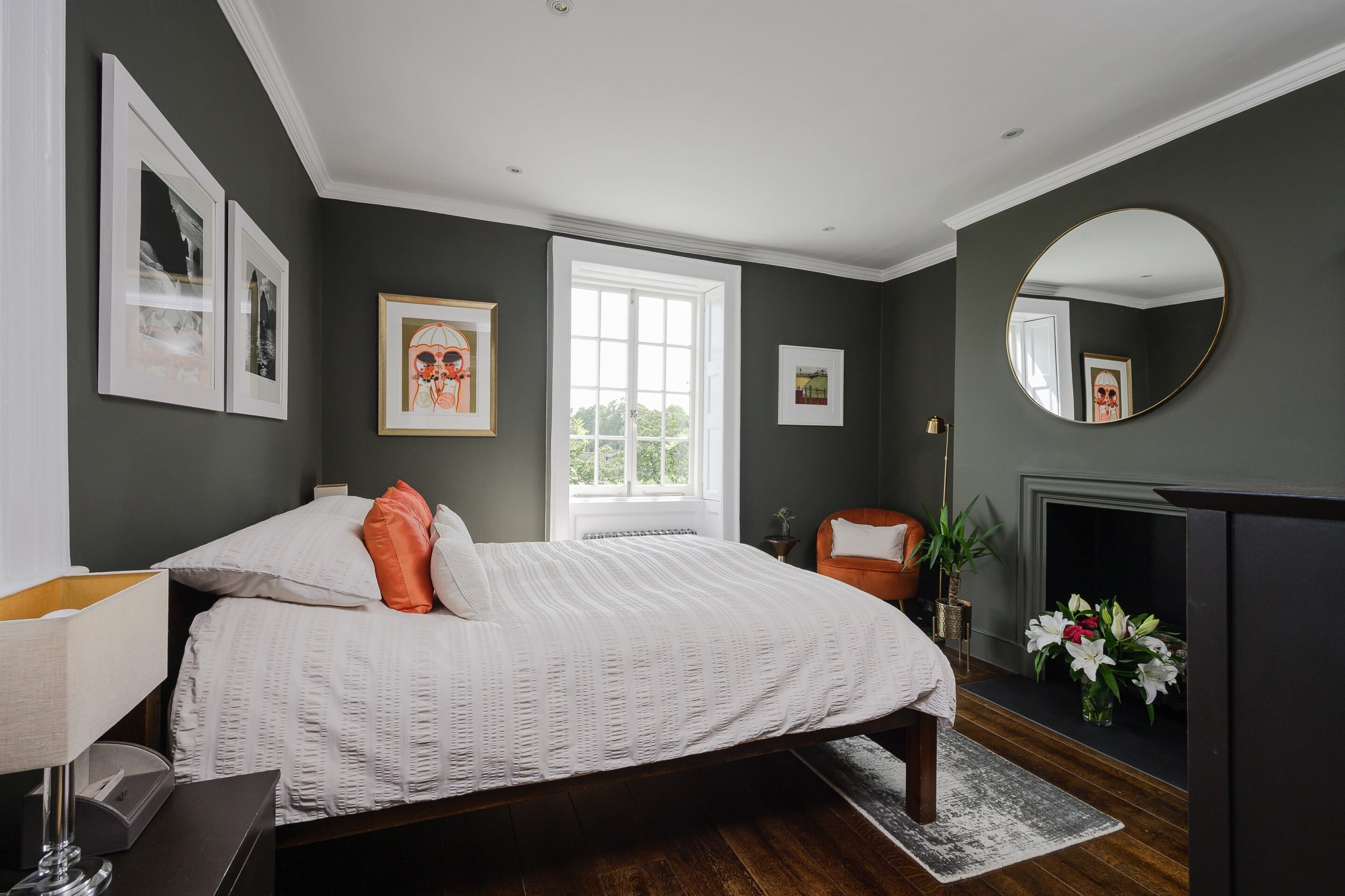 4 Bedrooms, Paddock Cottage, Hampton Court Road, East Molesey
