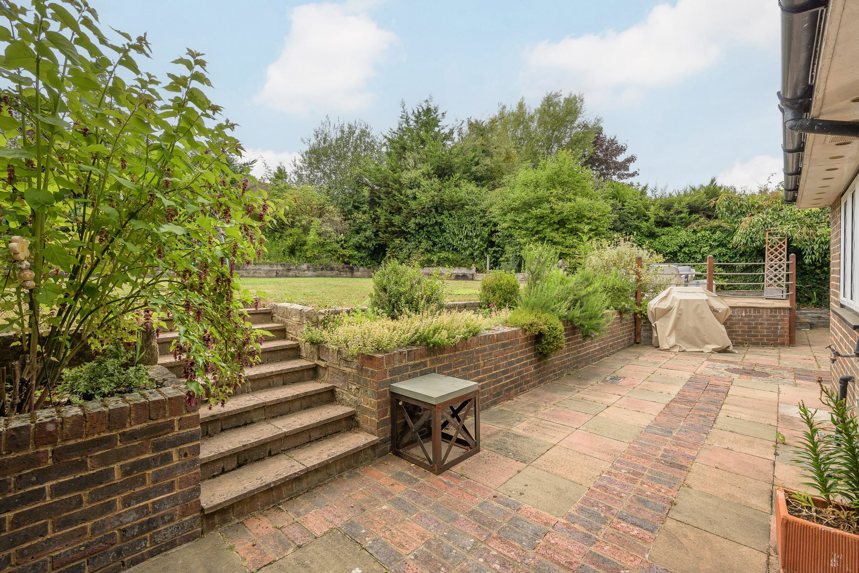 5 Bedrooms, Bell Lane, Fetcham