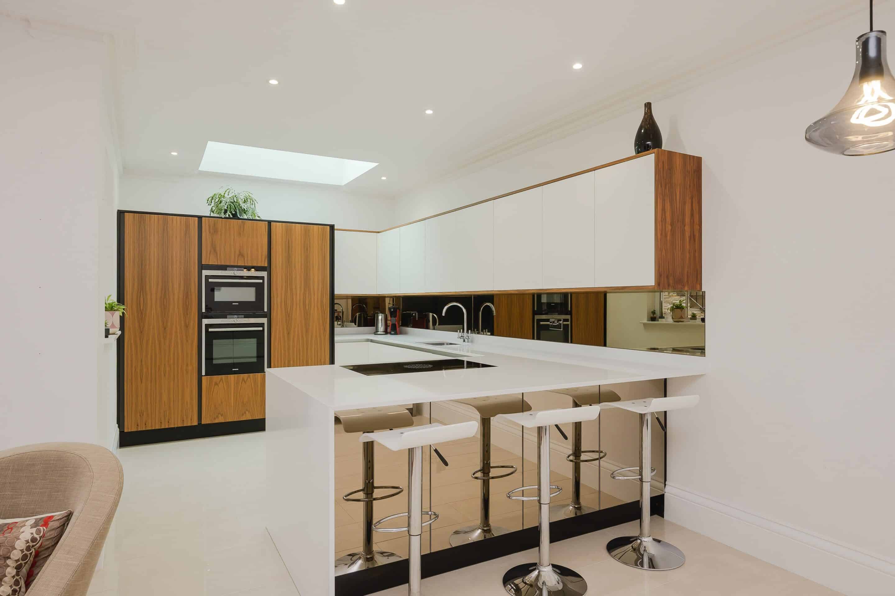 5 Bedrooms, Larchfield Close, Weybridge, Surrey
