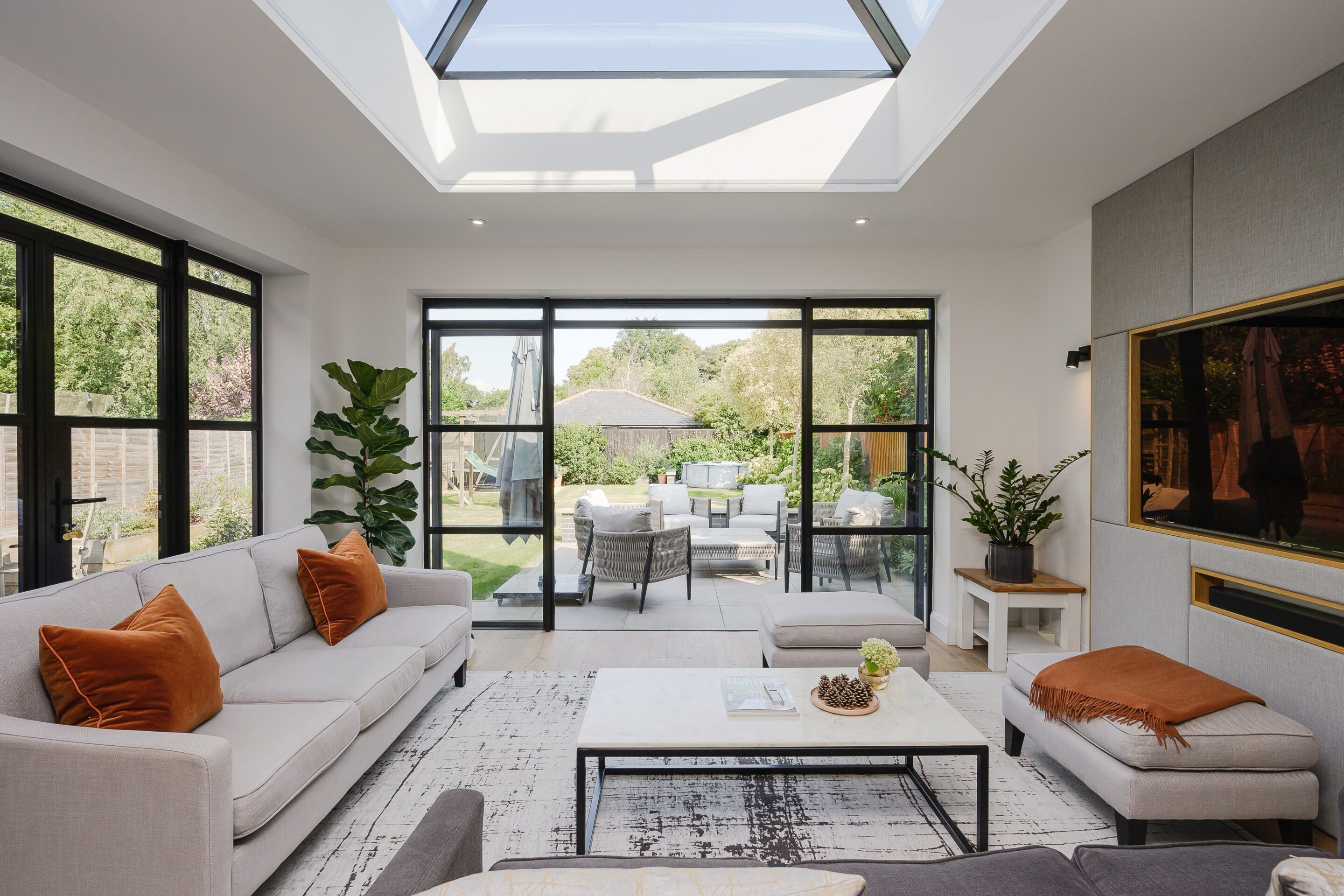 4 Bedrooms, D’Abernon Drive, Cobham, Surrey