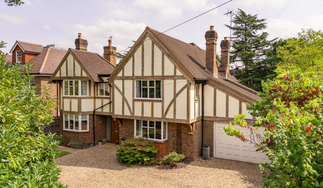 5 Bedrooms, Fairmile Lane, Cobham