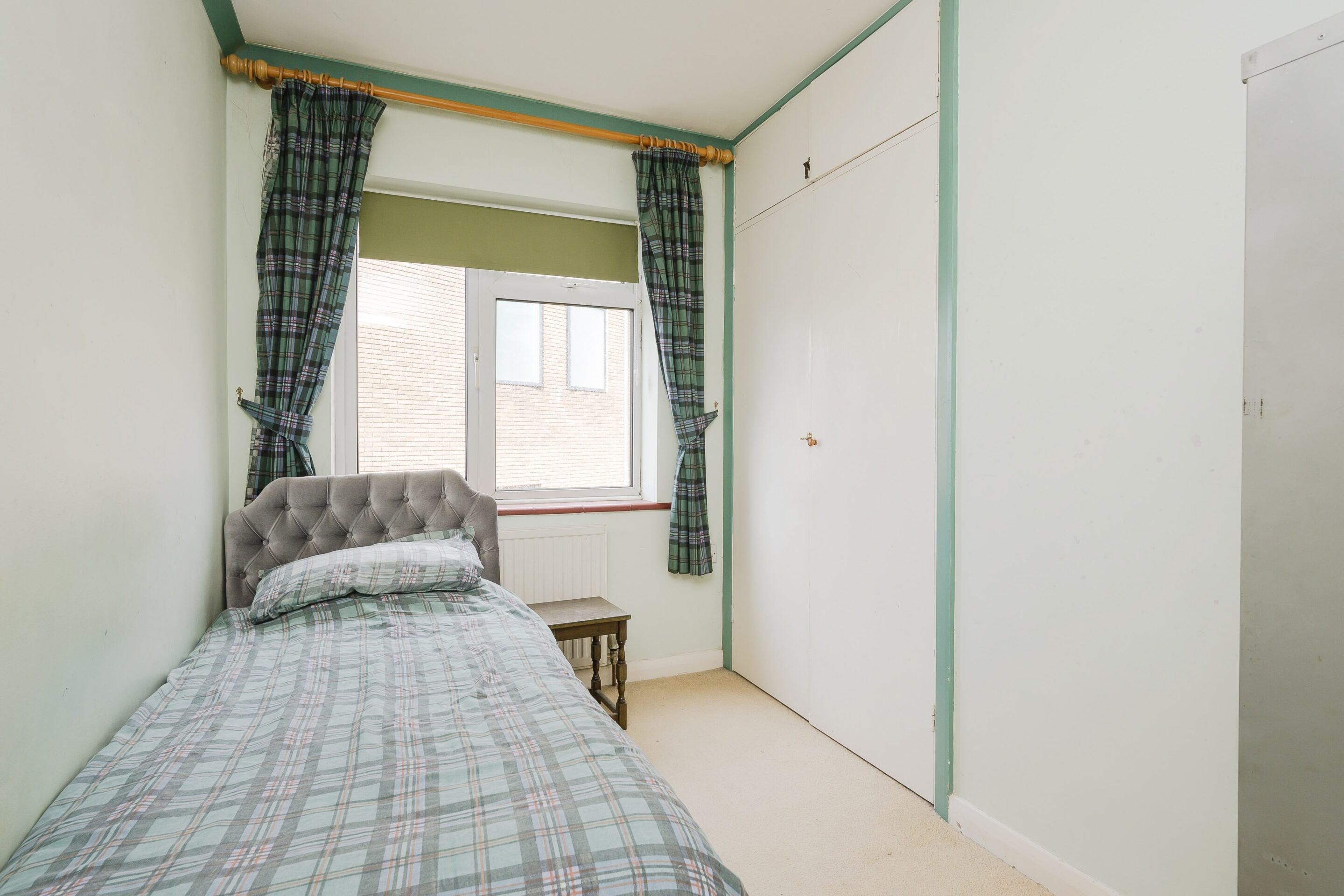 5 Bedrooms, Lodge Close, Cobham