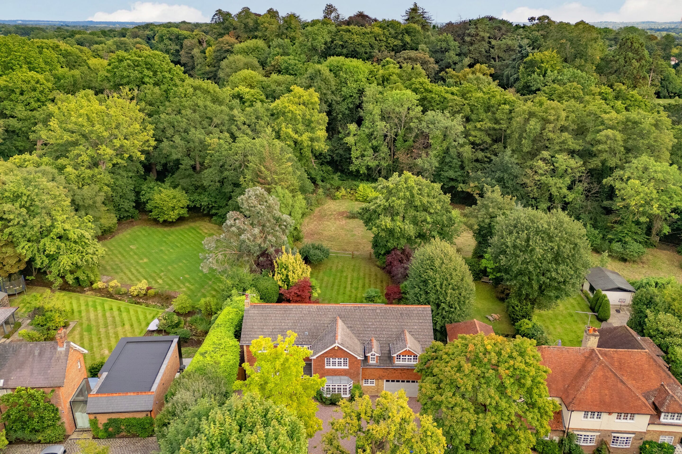 6 Bedrooms, Water Lane, Cobham