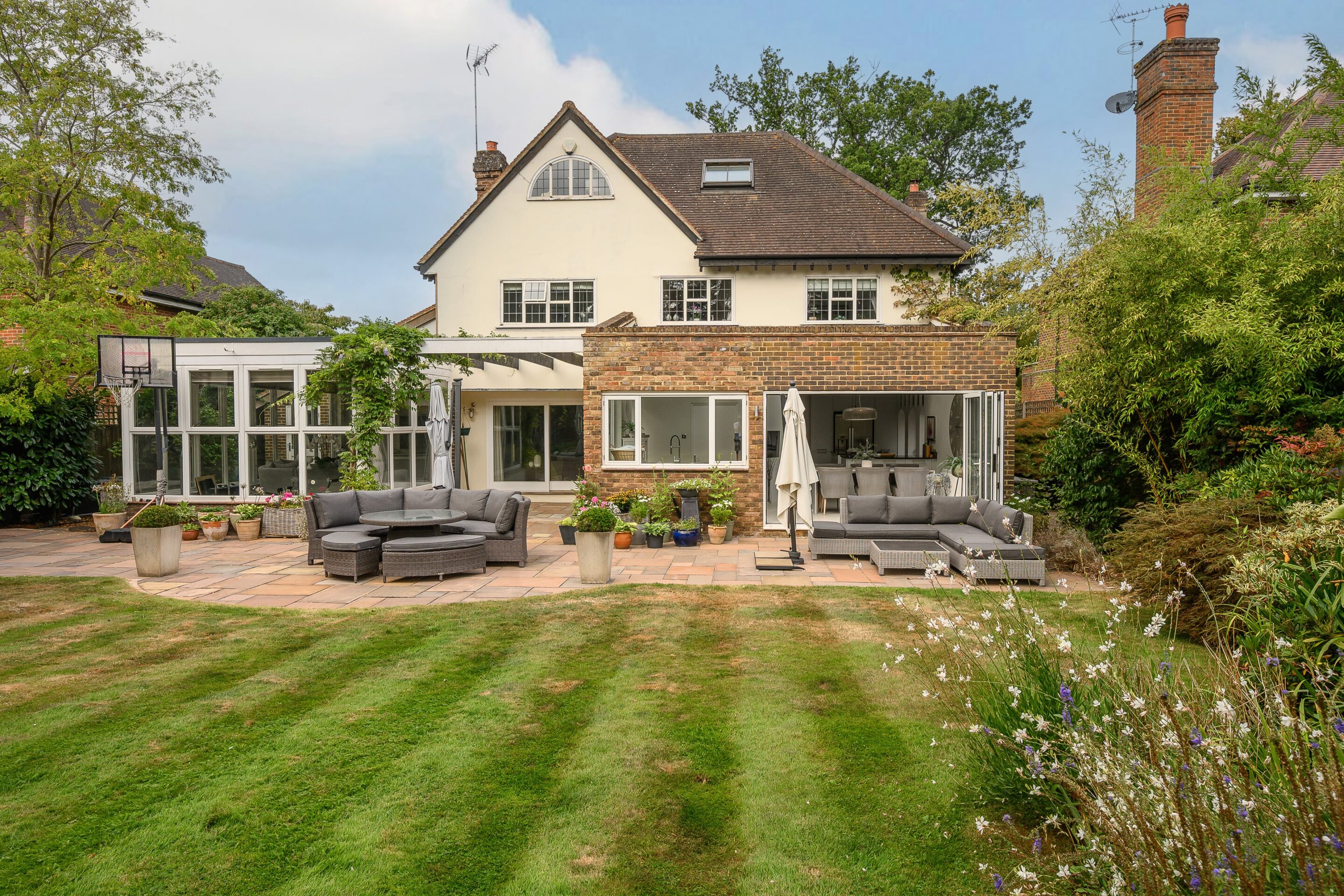 5 Bedrooms, Fairmile Lane, Cobham