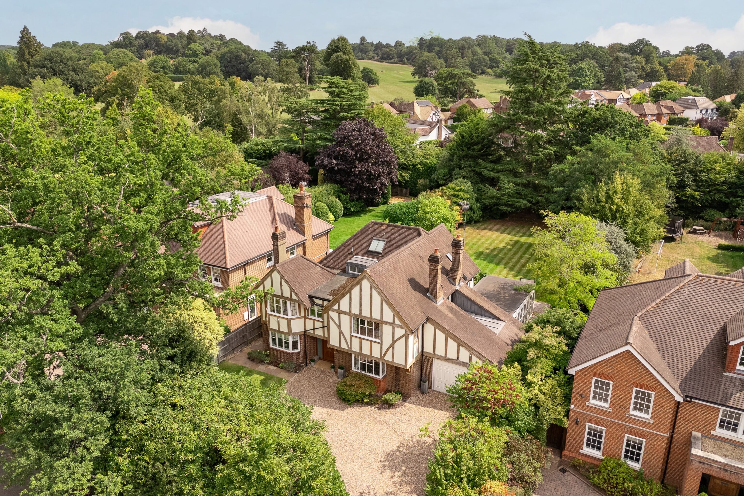 5 Bedrooms, Fairmile Lane, Cobham