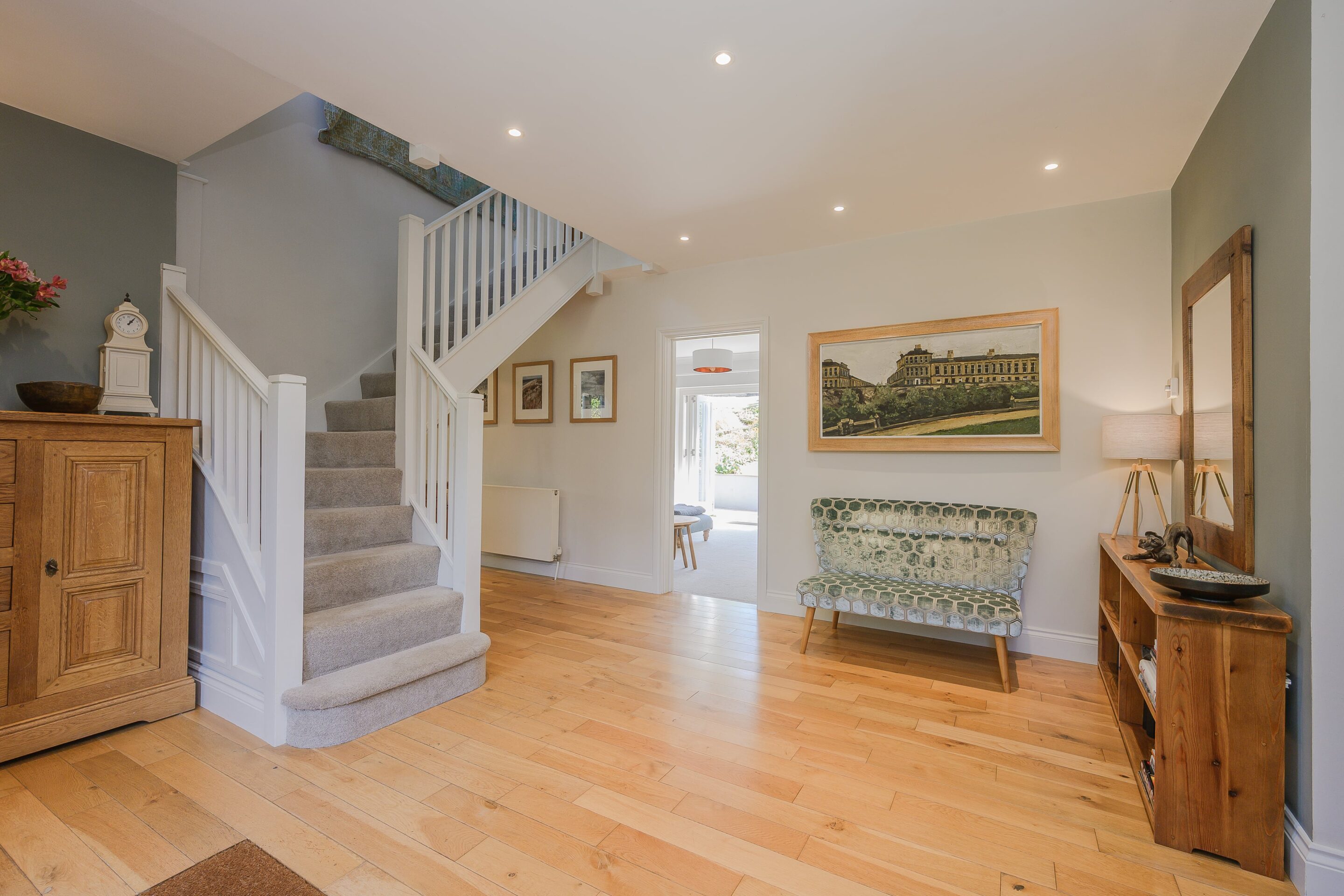 3-5 Bedrooms, Green Dene, East Horsley