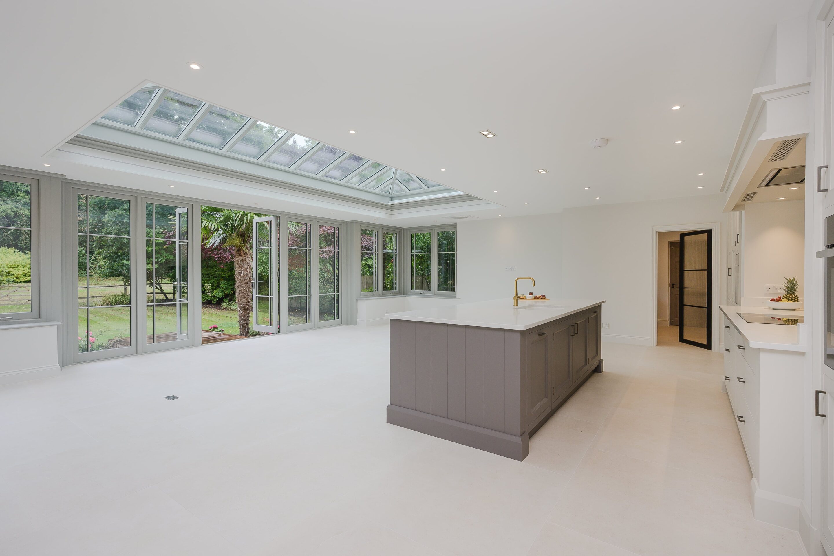 6 Bedrooms, Water Lane, Cobham
