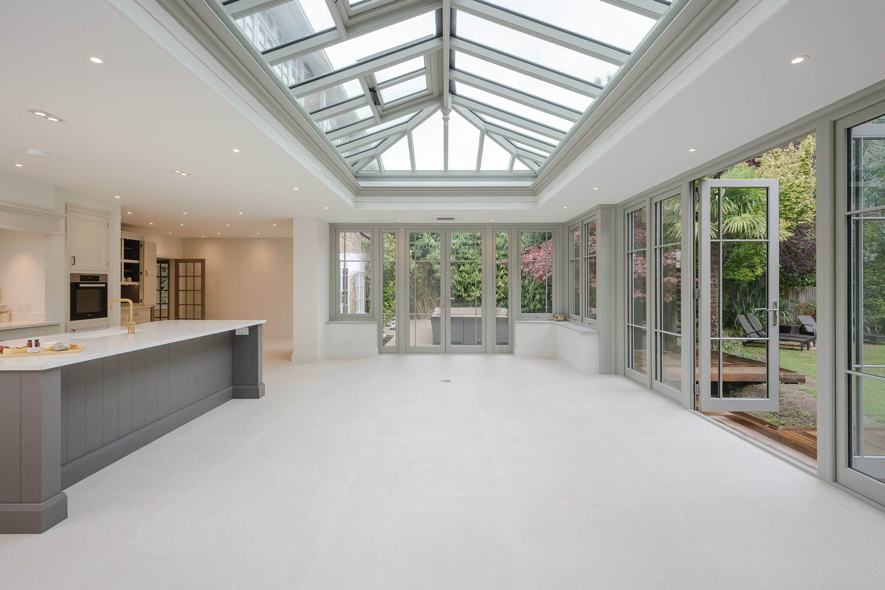 6 Bedrooms, Water Lane, Cobham