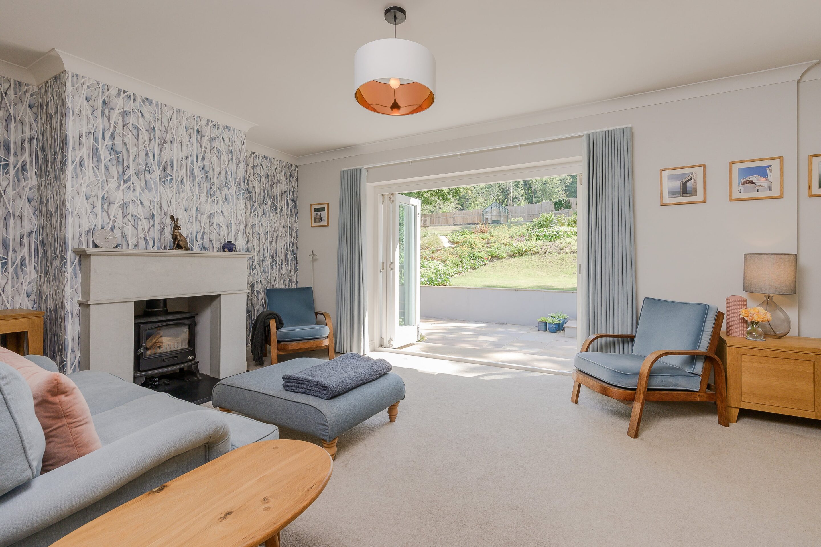 3-5 Bedrooms, Green Dene, East Horsley