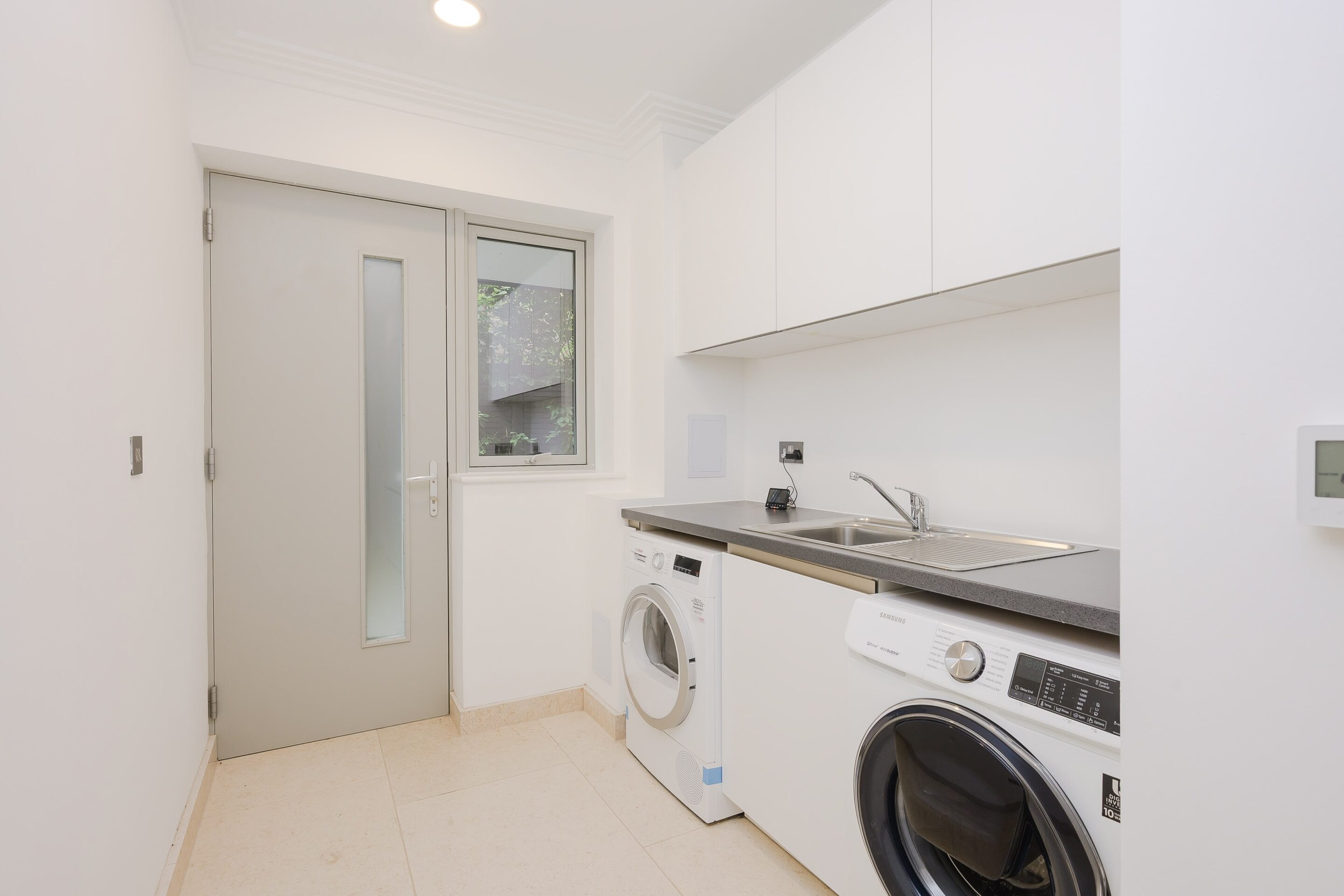 5 Bedrooms, College View, Epsom, Surrey