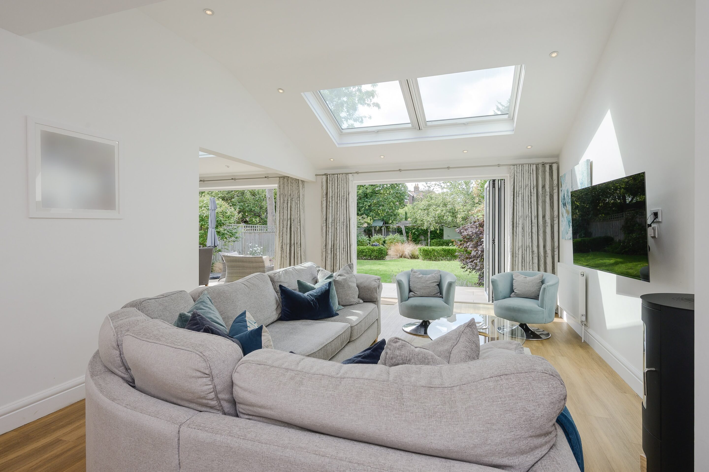 5 Bedrooms, Woodside Avenue, Esher, Surrey