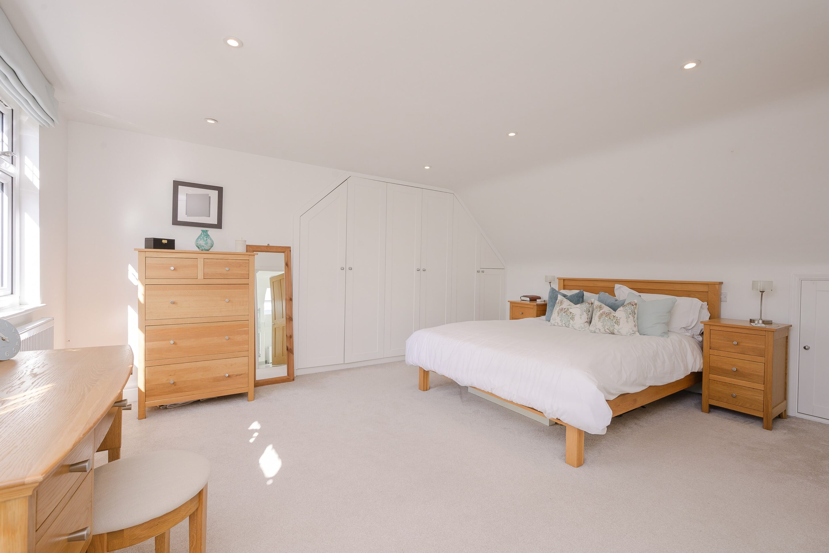 5 Bedrooms, Woodside Avenue, Esher, Surrey