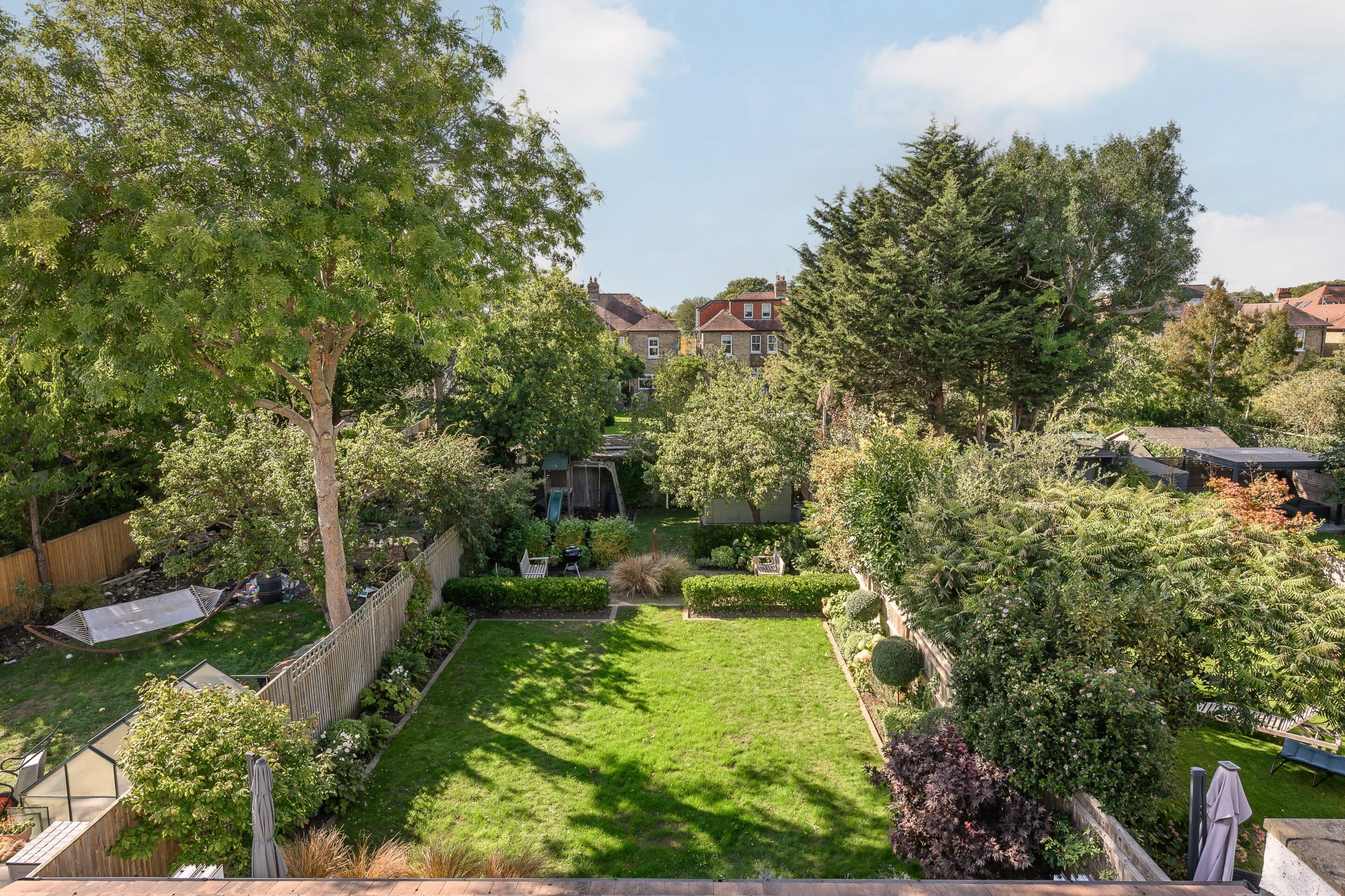 5 Bedrooms, Woodside Avenue, Esher, Surrey