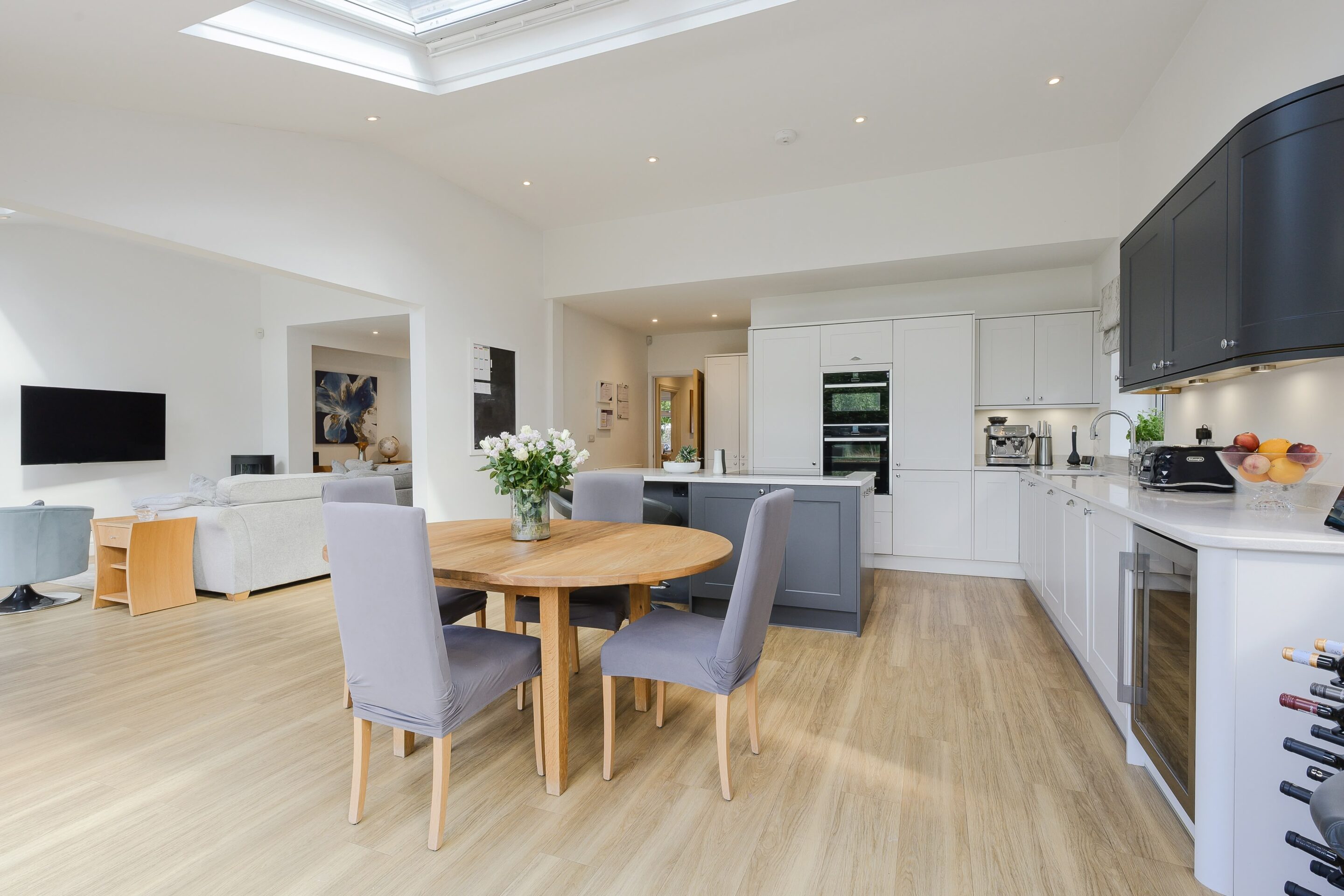 5 Bedrooms, Woodside Avenue, Esher, Surrey
