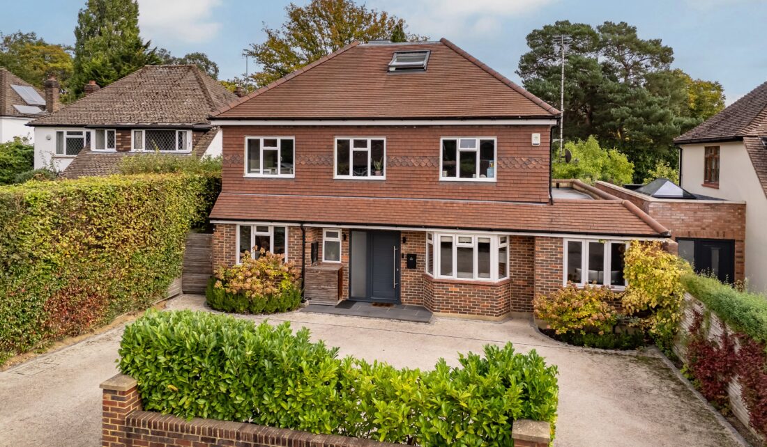 5 Bedrooms, Twinoaks, Cobham, Surrey