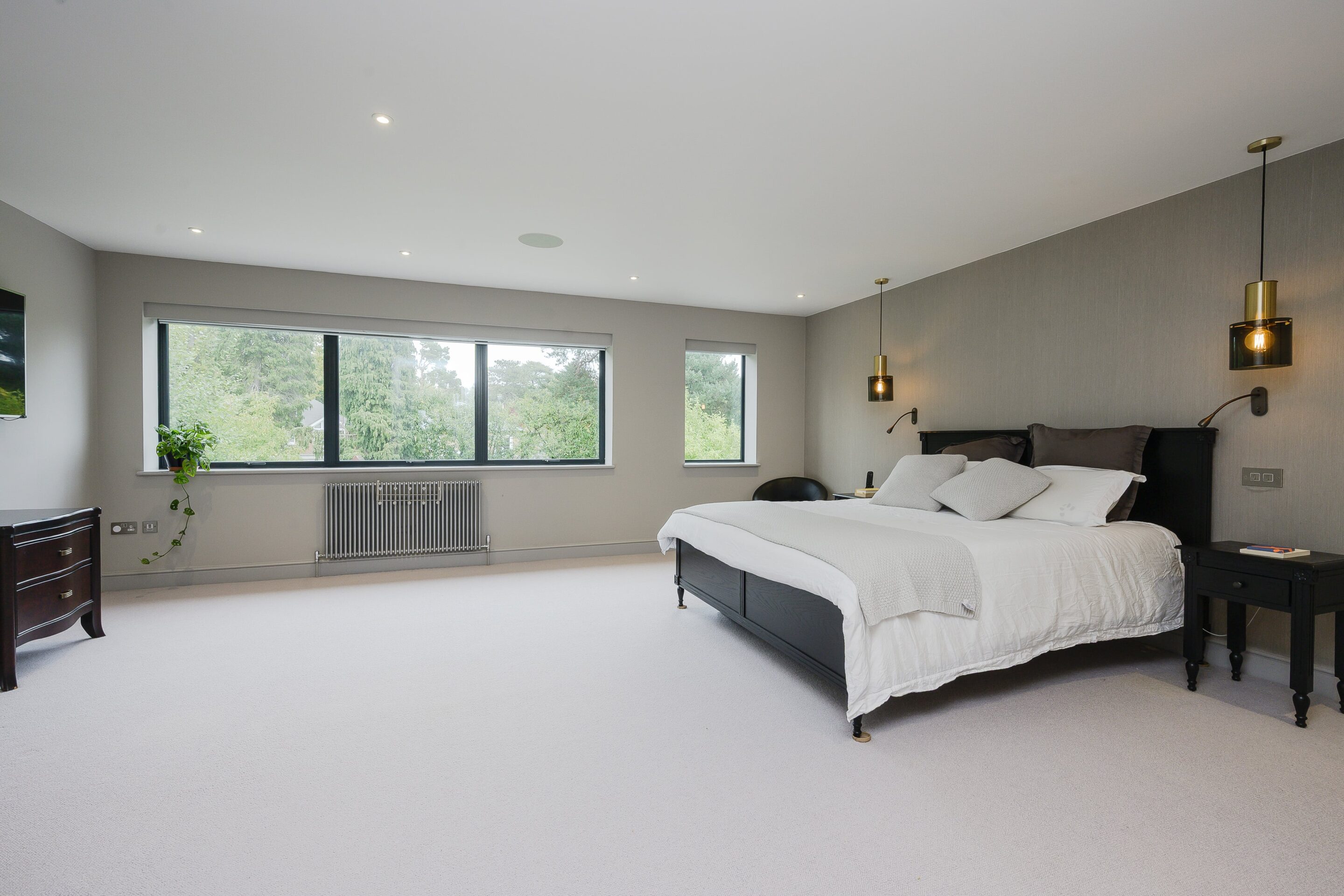 5 Bedrooms, Twinoaks, Cobham, Surrey