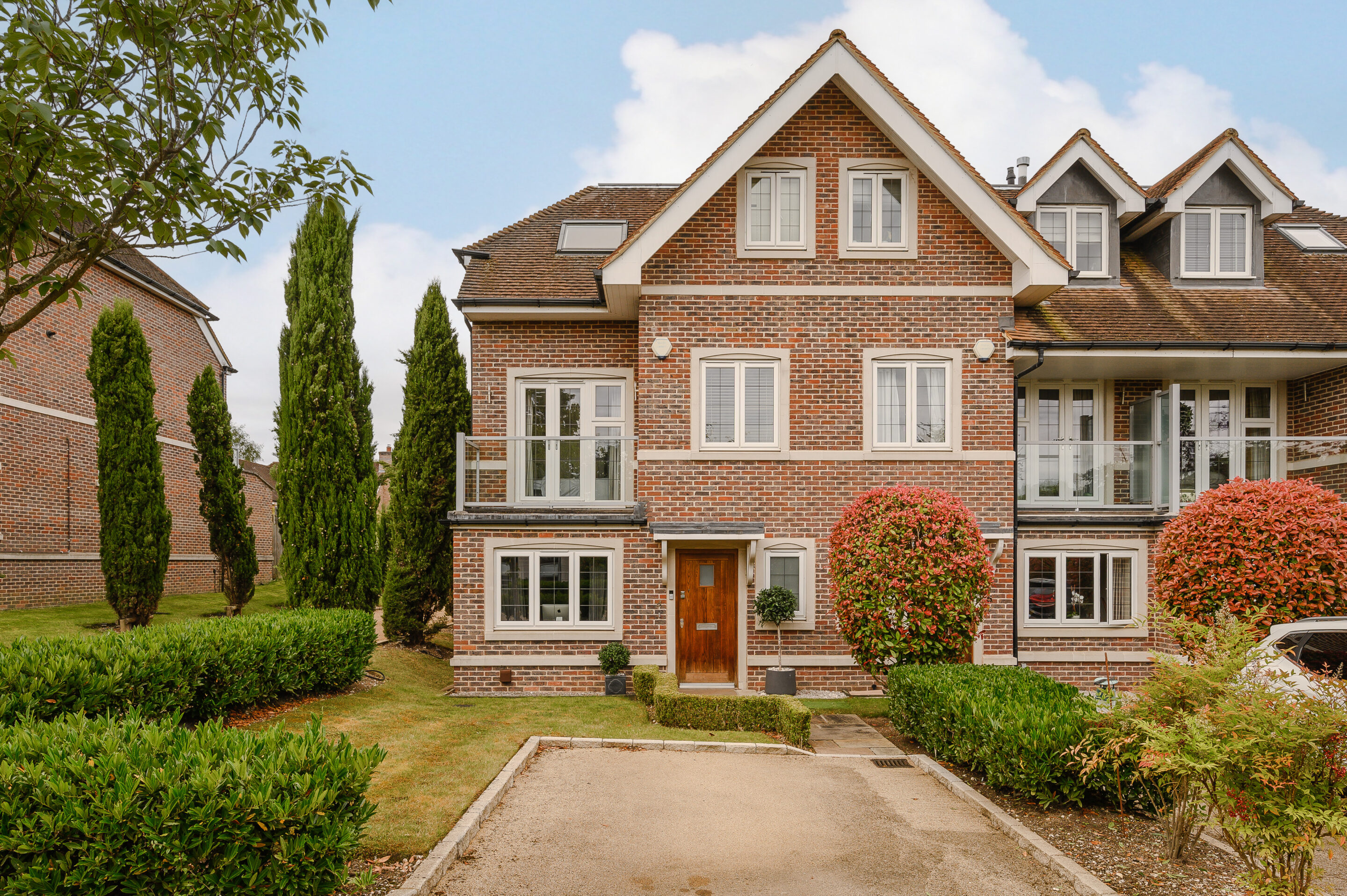 3 Reception Rooms, 4 Bedrooms, 3 Bathrooms, Esher