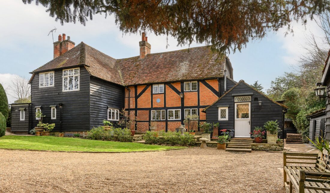 4 Bedrooms, The Ridings, Cobham